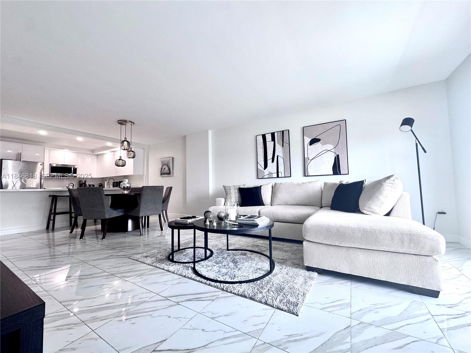 Admirals Port Condo - Eas