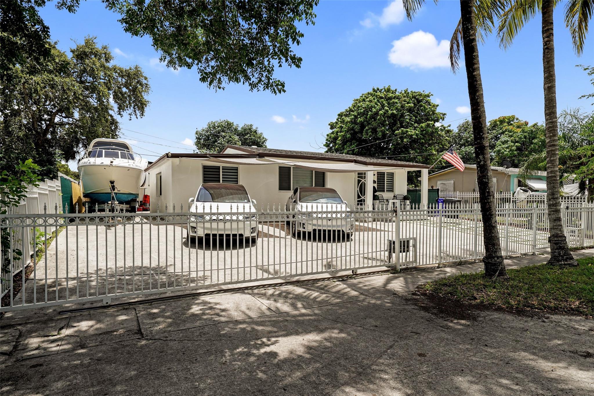 6404 Meade St Hollywood FL 33024 | F10517450