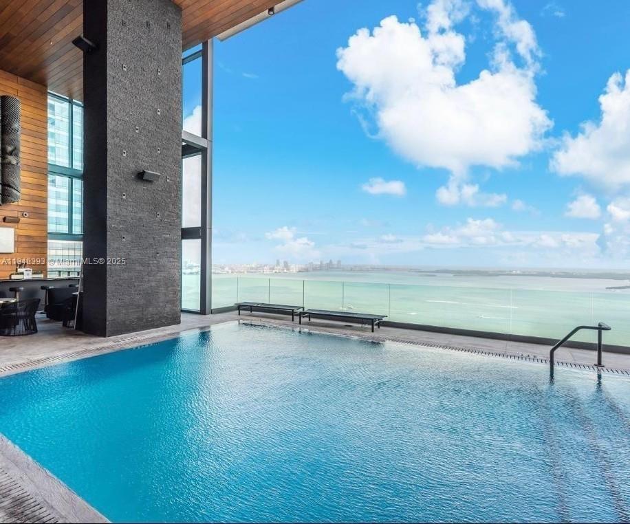 Condo for Sale in Miami, FL