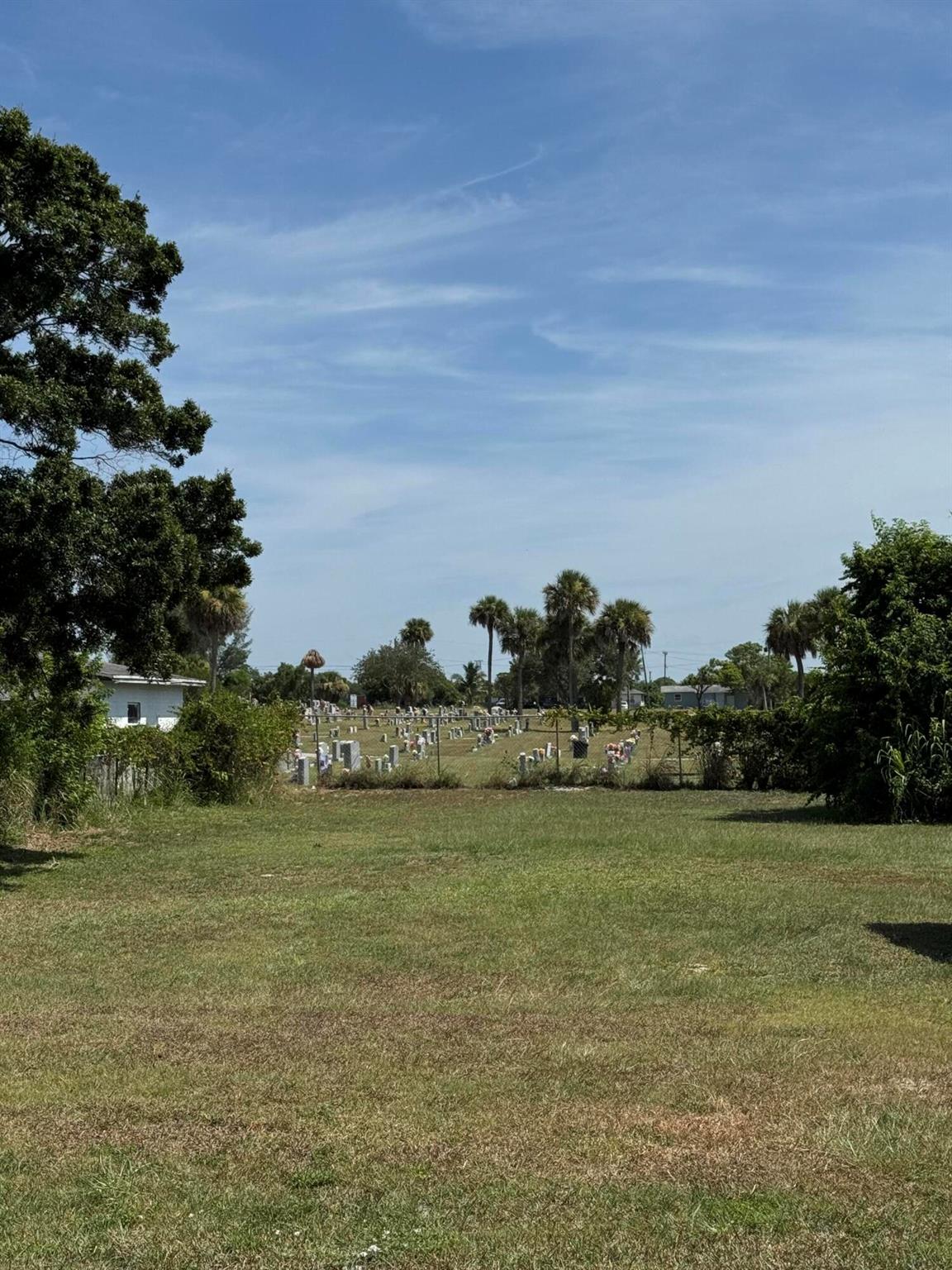 Homes for sale in Fort Pierce, FL | 901 Avenue M, Fort Pierce, FL 34950 | MLS# R11111029