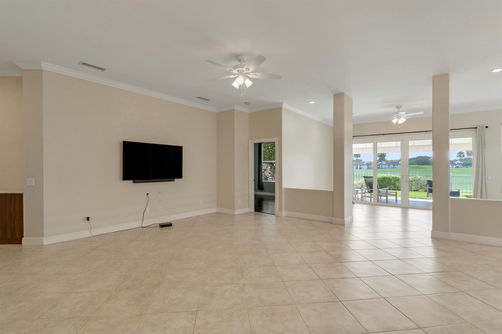 1215 Gator Trail West Palm Beach FL 33409 | R11111080