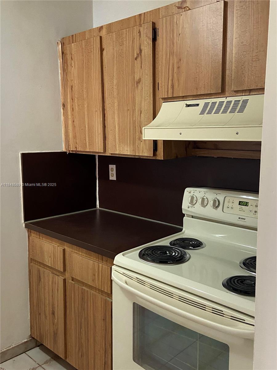 Golden Gate Condo Phase I