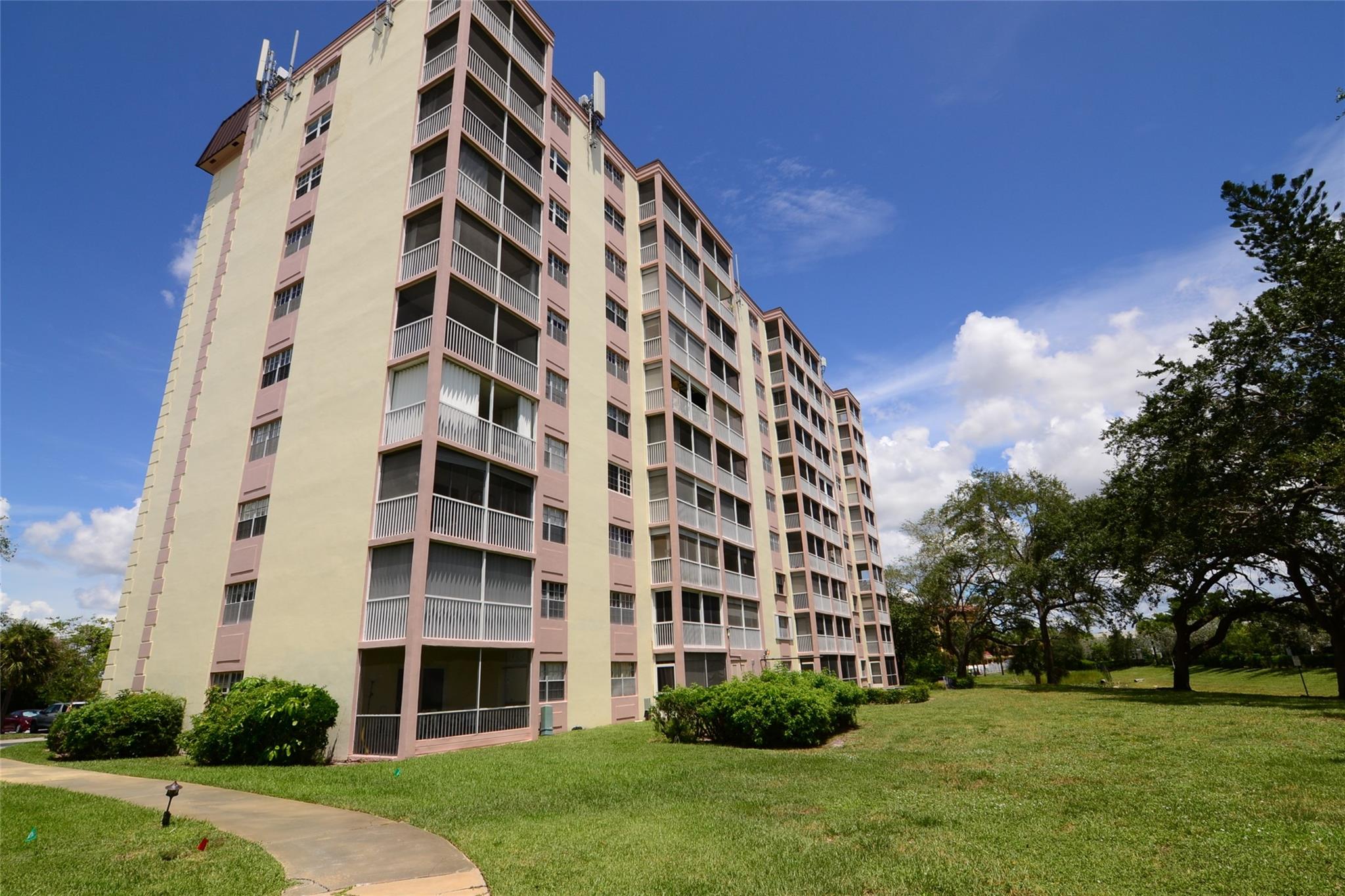 Homes for sale in Coral Springs, FL | 3575 Broken Woods Dr #502, Coral Springs, FL 33065 | MLS# F10515507