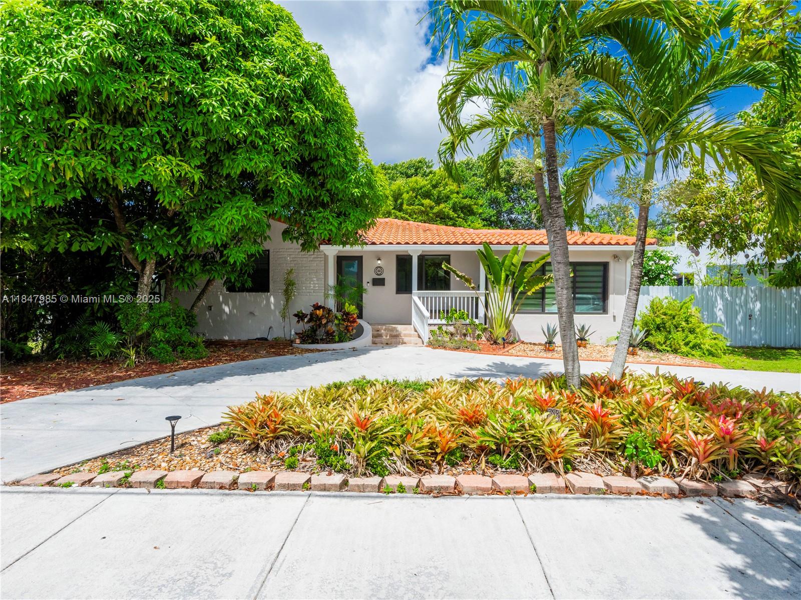 Rev Pl Of Country Club Es