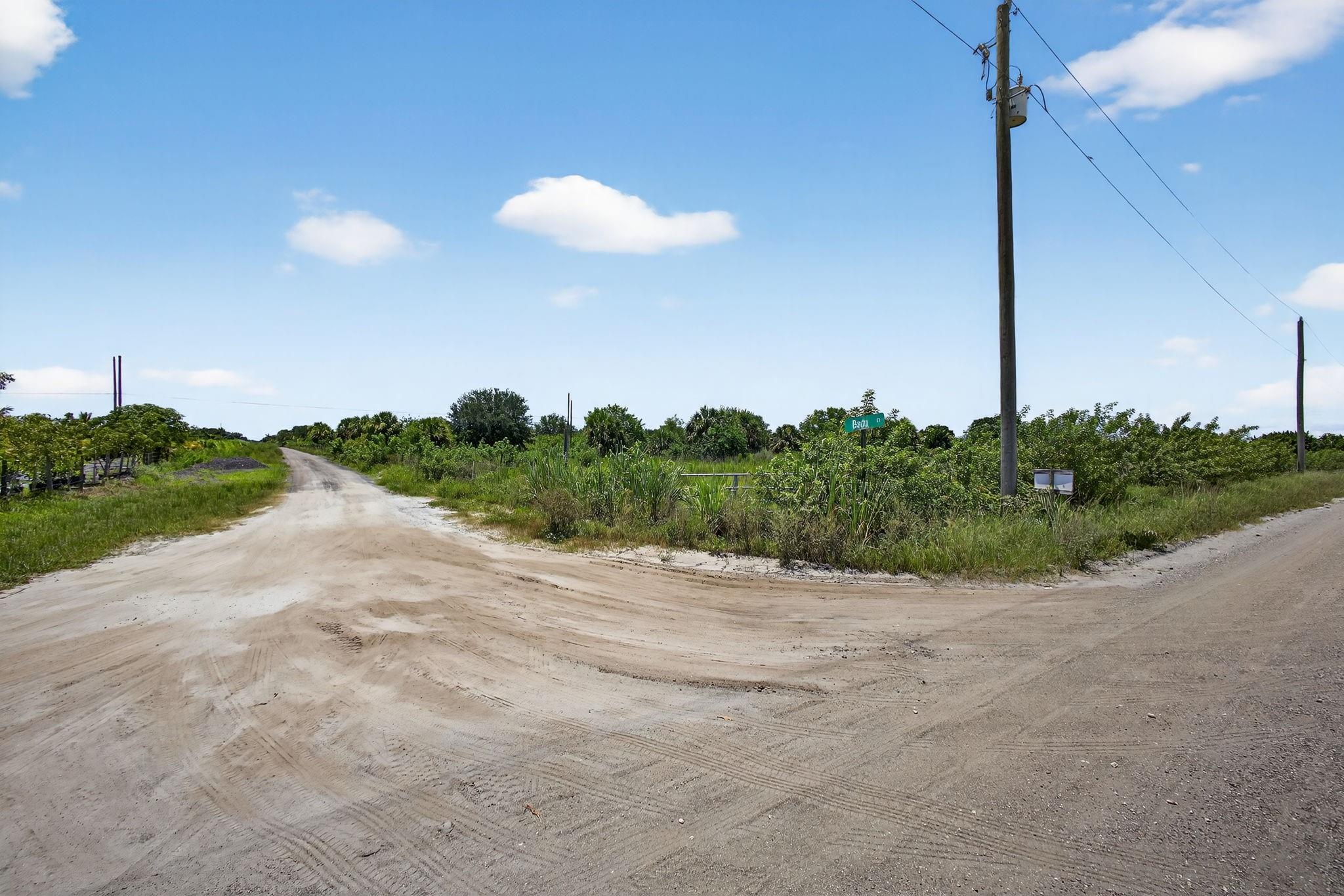 Homes for sale in Loxahatchee, FL | Xx Bedu Ct, Loxahatchee, FL 33470 | MLS# F10517496