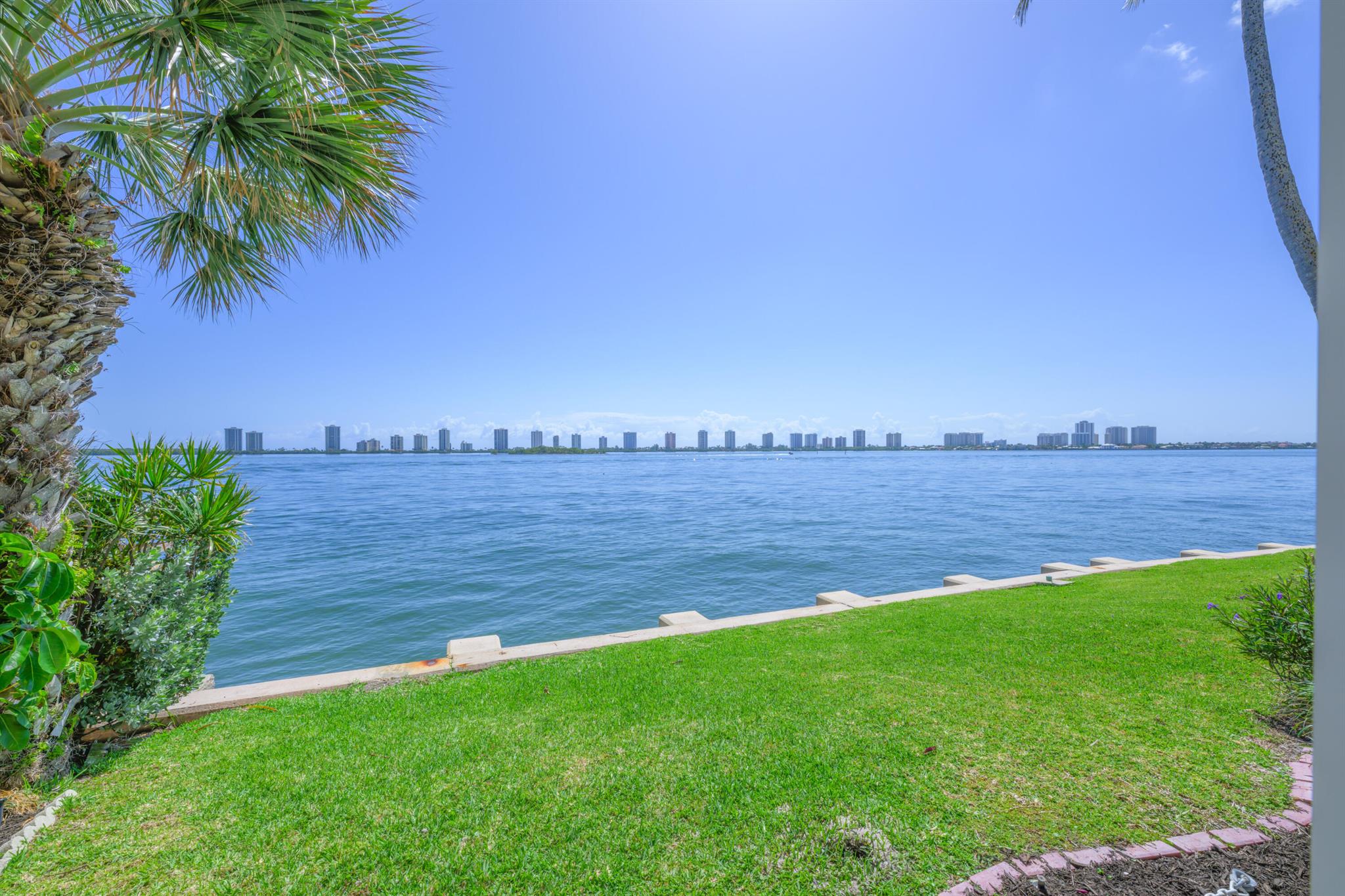 Homes for sale in North Palm Beach, FL | 101 Doolen Court #307, North Palm Beach, FL 33408 | MLS# R11111171