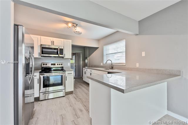 Homes for sale in Royal Palm Beach, FL | 197 Sandpiper Avenue, Royal Palm Beach, FL 33411 | MLS# R11111188