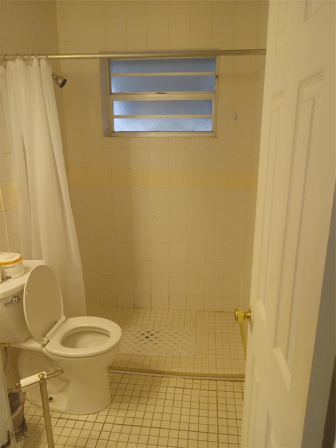 Homes for sale in Hollywood, FL | 2901 Jackson Street, Hollywood, FL 33020 | MLS# F10517397