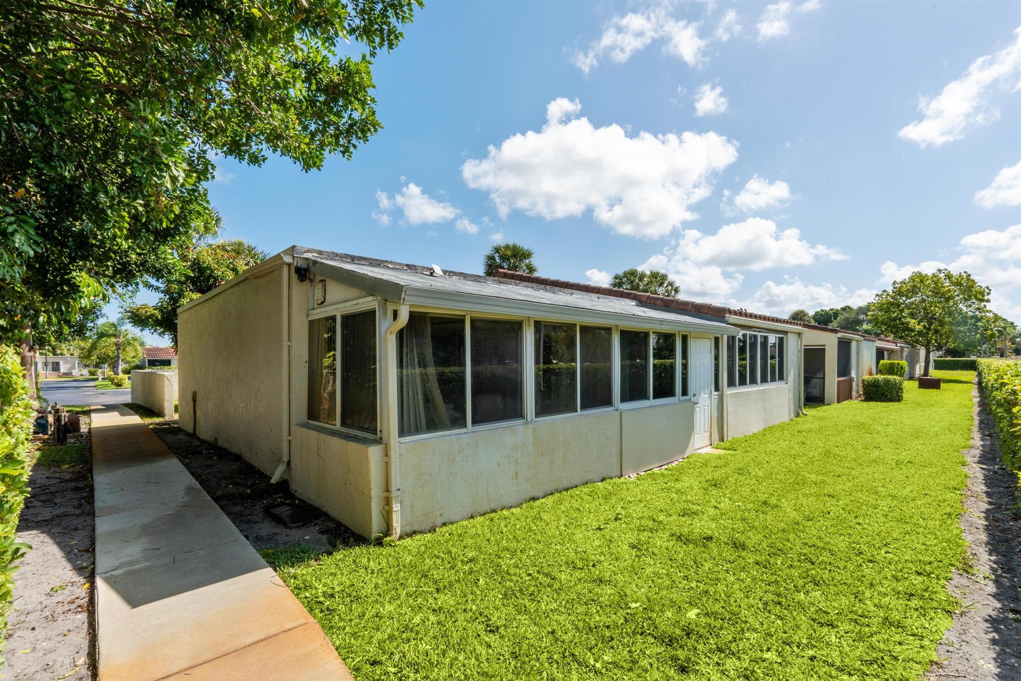 Homes for sale in West Palm Beach, FL | 2538 Boundbrook Dr S #140, West Palm Beach, FL 33406 | MLS# R11111260