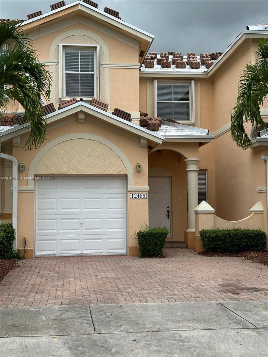 Kendall Breeze South