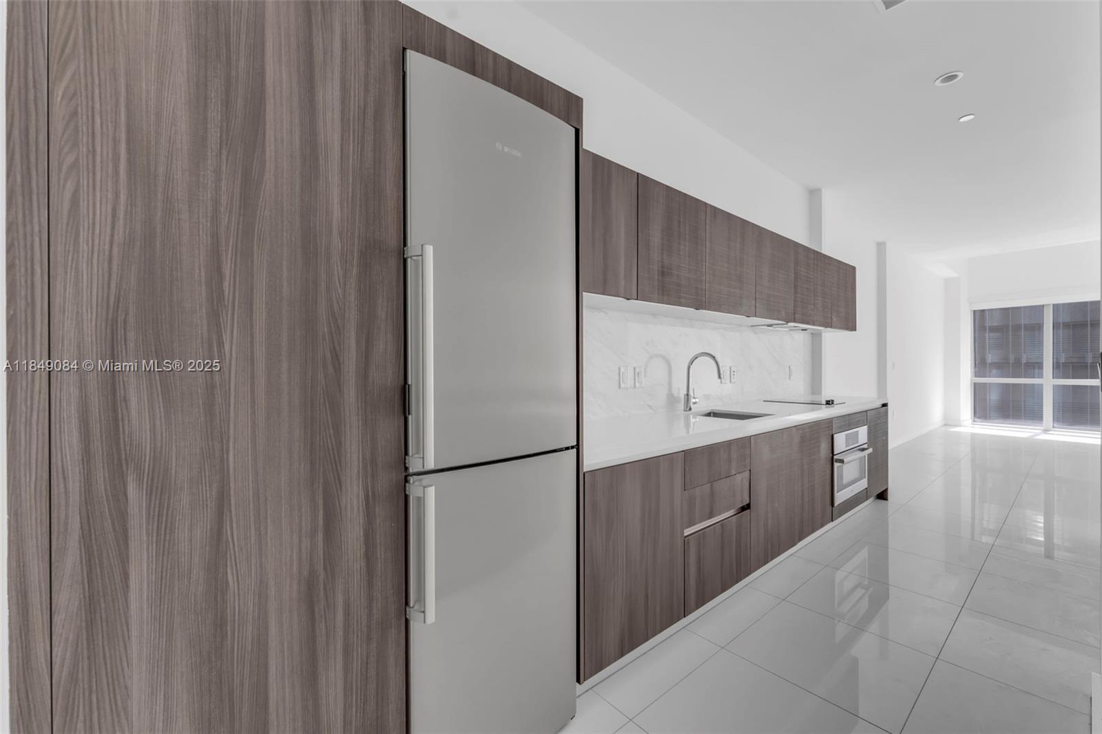 851 NE 1st Ave #505, Miami FL 33132