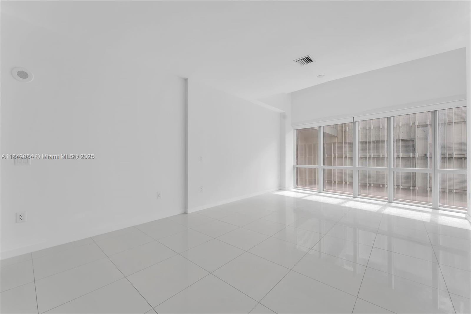 851 NE 1st Ave #505, Miami FL 33132