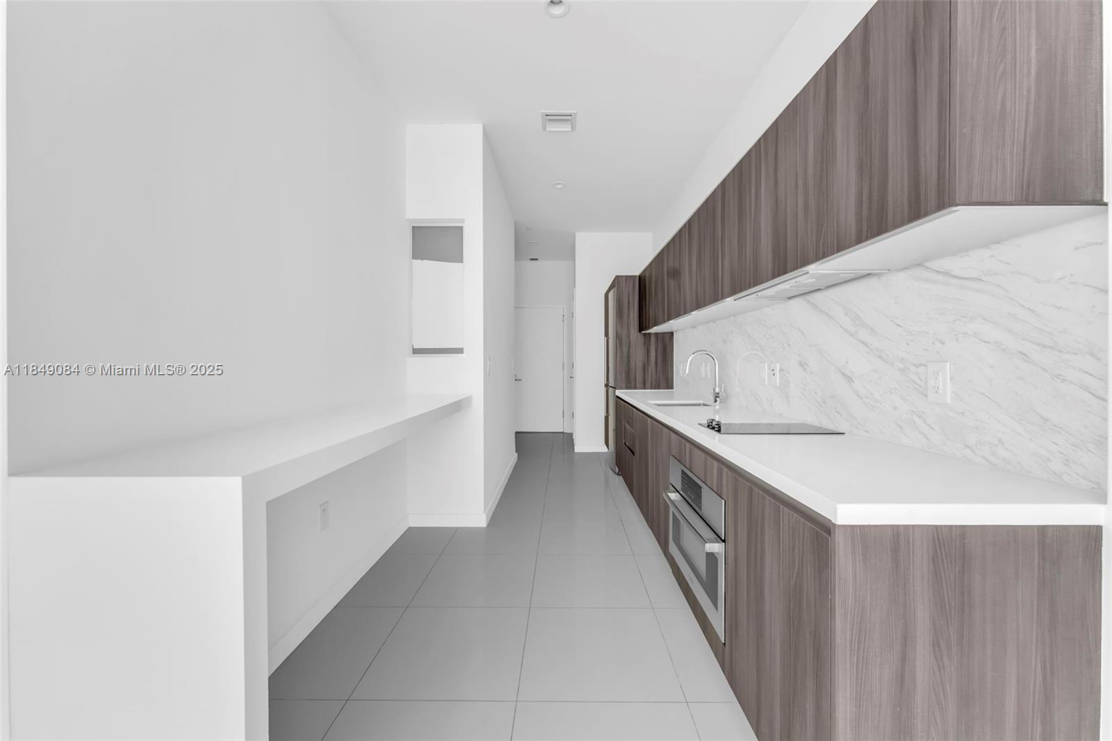851 NE 1st Ave #505, Miami FL 33132