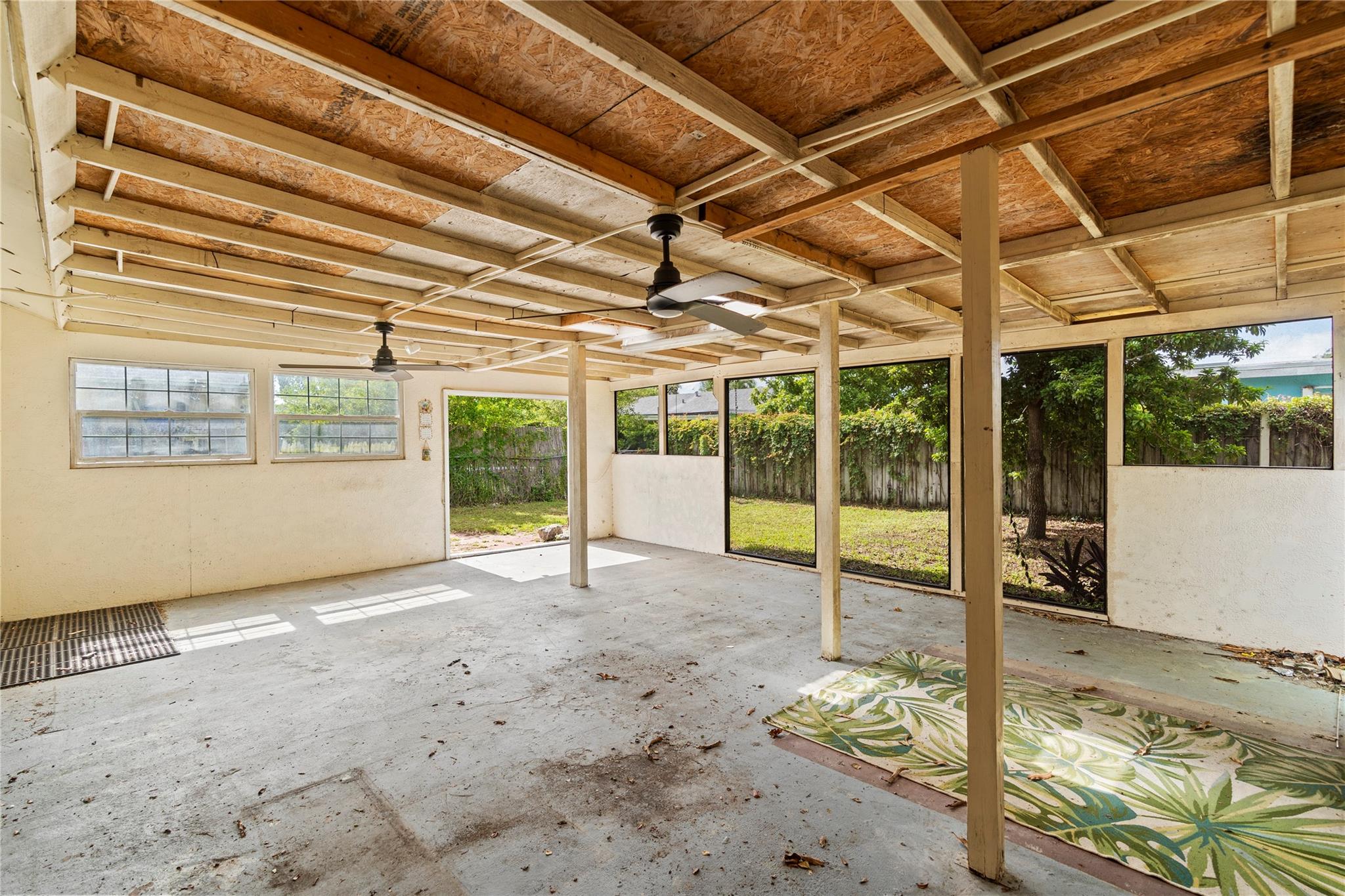 Homes for sale in Pembroke Pines, FL | 9700 Nw 10th St, Pembroke Pines, FL 33024 | MLS# F10517404