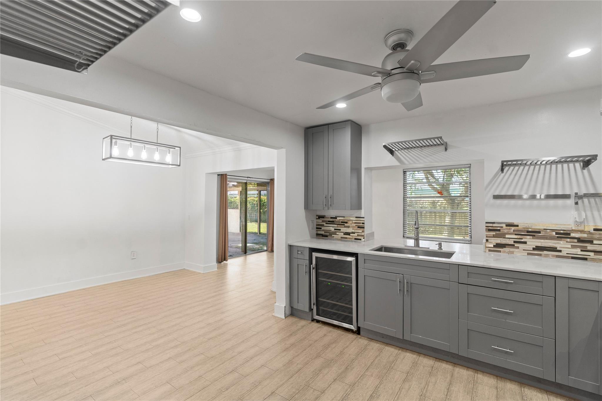 Homes for sale in Pembroke Pines, FL | 9700 Nw 10Th St, Pembroke Pines, FL 33024 | MLS# F10517404