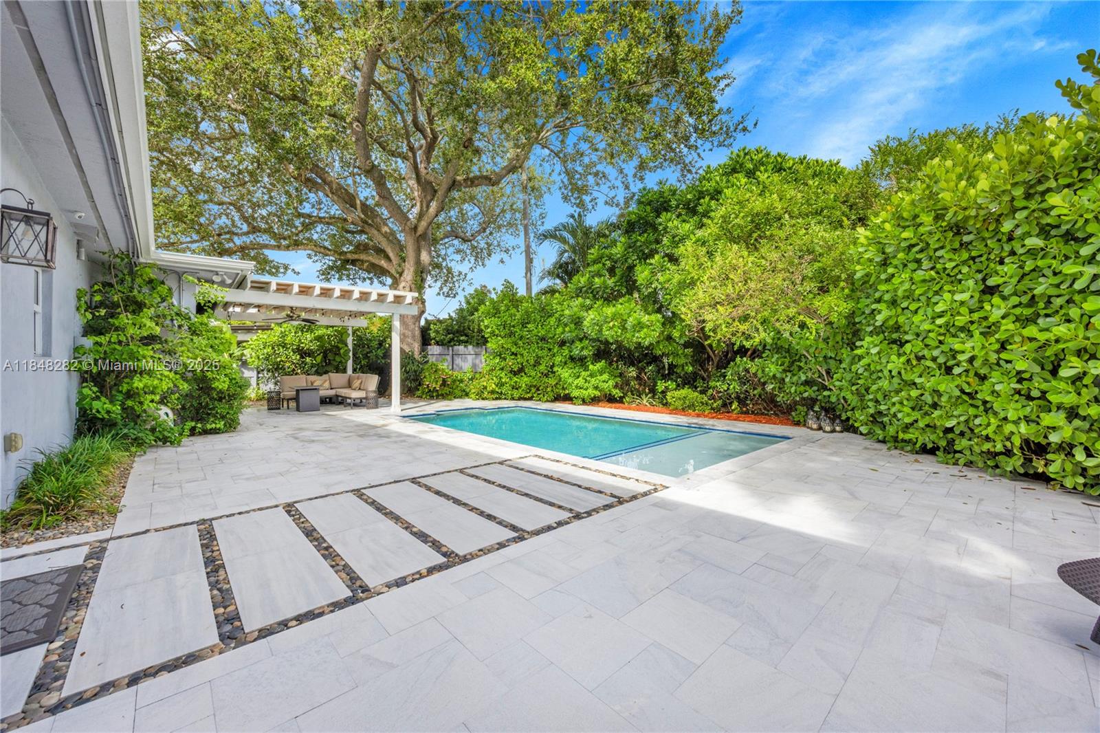 Homes for sale in Miami, FL | 6020 Sw 46Th St, Miami, FL 33155 | MLS# A11848282