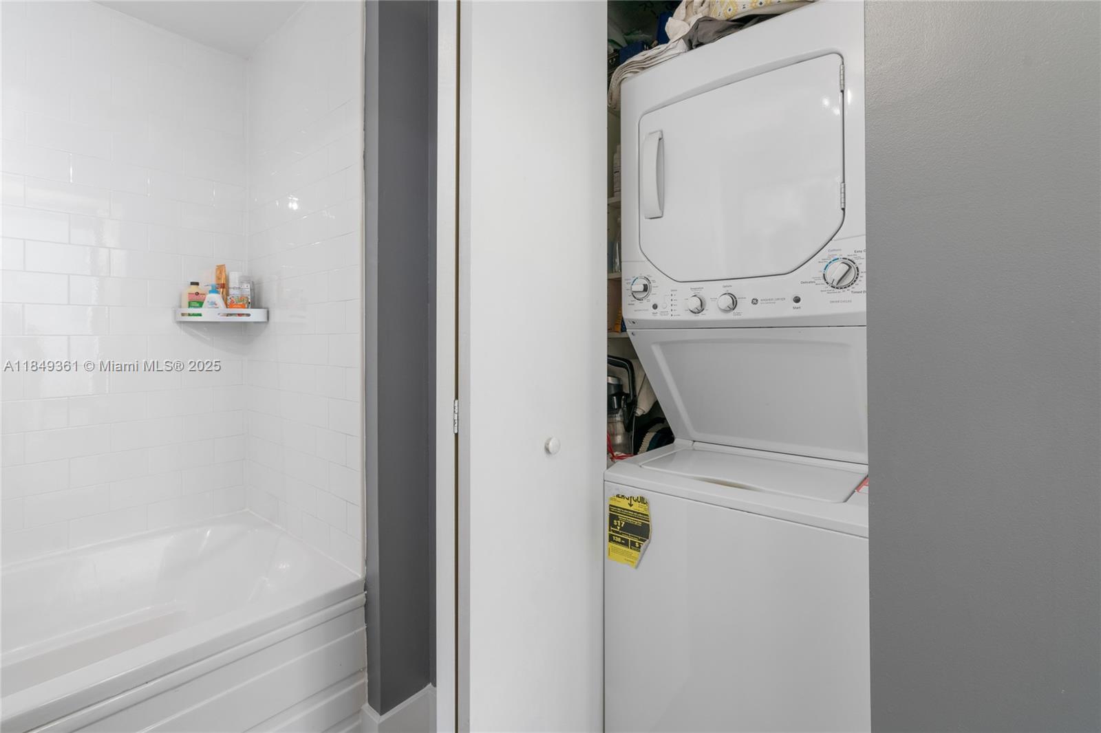 690 SW 1st Ct #2920, Miami FL 33130