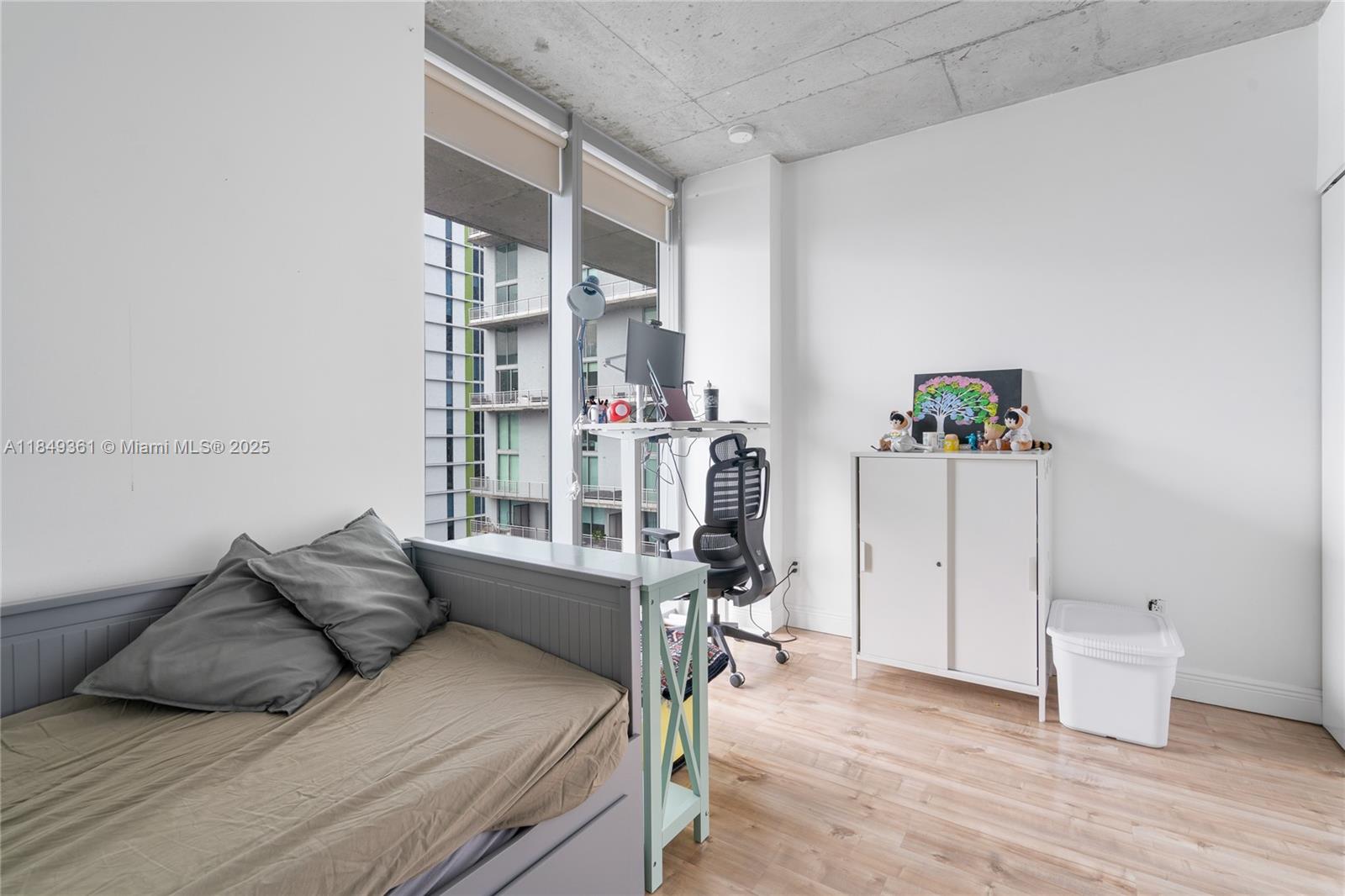 690 SW 1st Ct #2920, Miami FL 33130