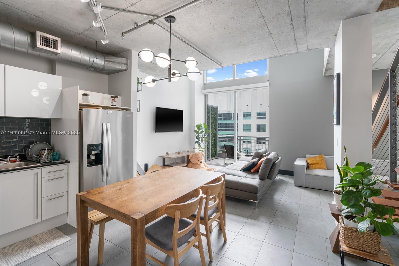 690 SW 1st Ct #2920, Miami FL 33130