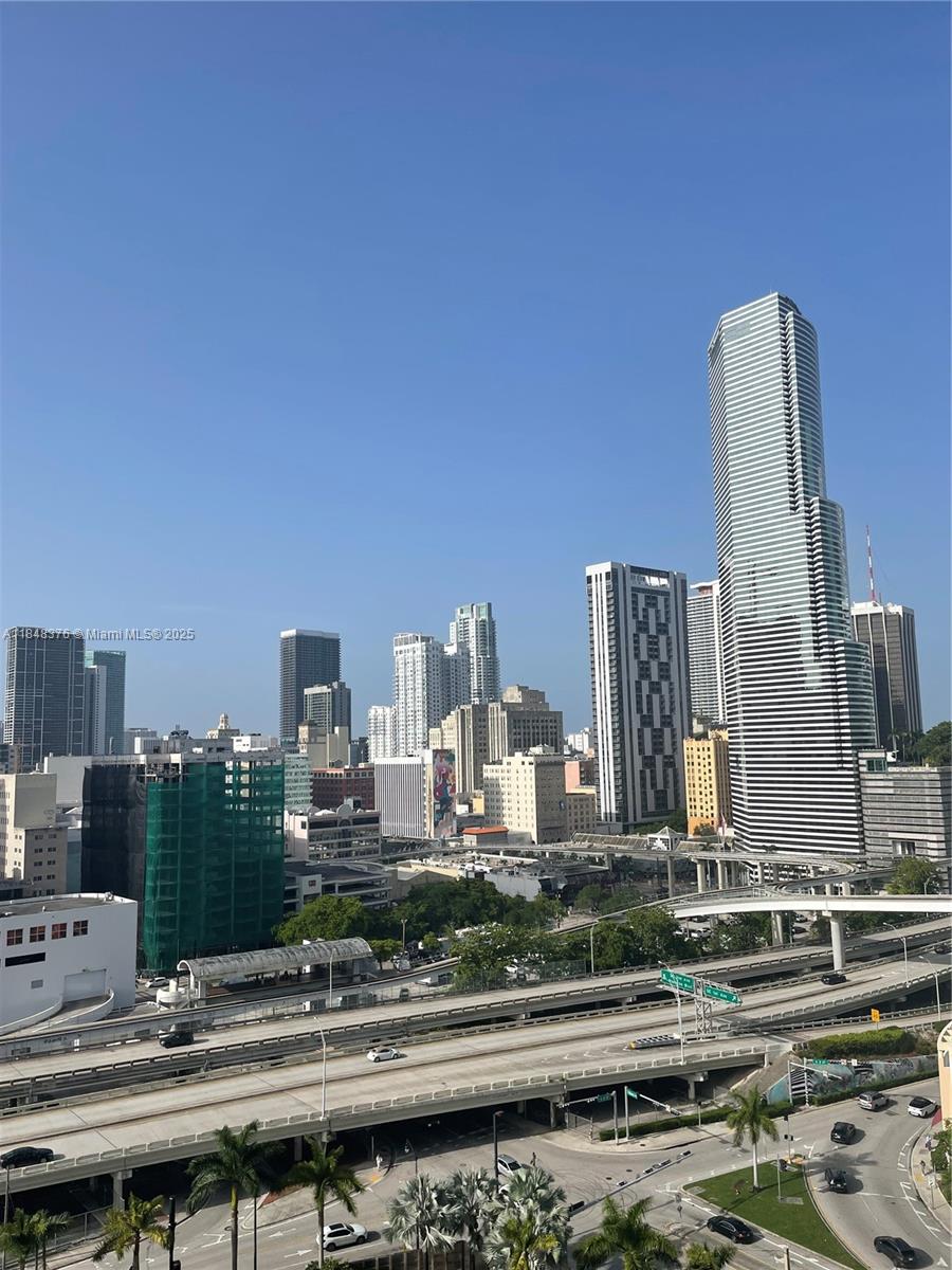 350 S Miami Ave #2509, Miami FL 33130