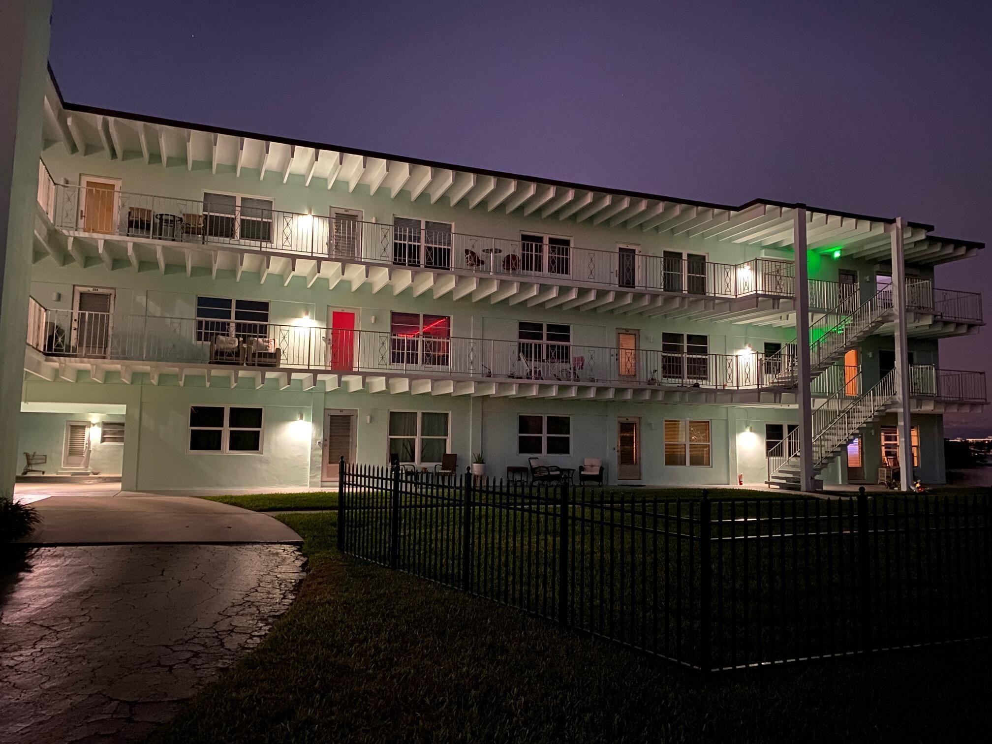 Homes for sale in Lantana, FL | 219 Lakeview 102 Avenue #102, Lantana, FL 33462 | MLS# R11111496