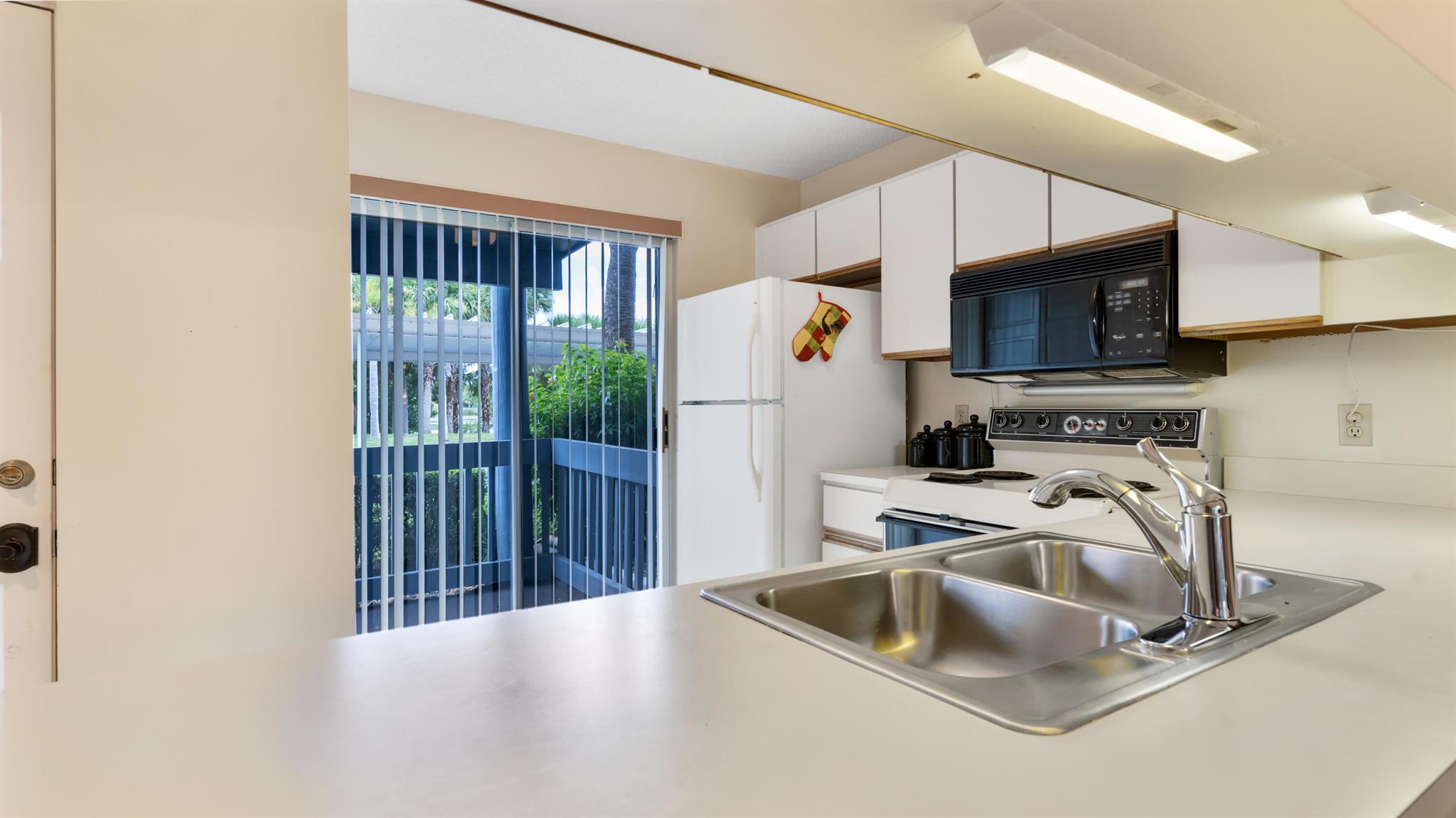 Homes for sale in Jensen Beach, FL | 1481 Ne 14Th Court #U-3, Jensen Beach, FL 34957 | MLS# R11111519