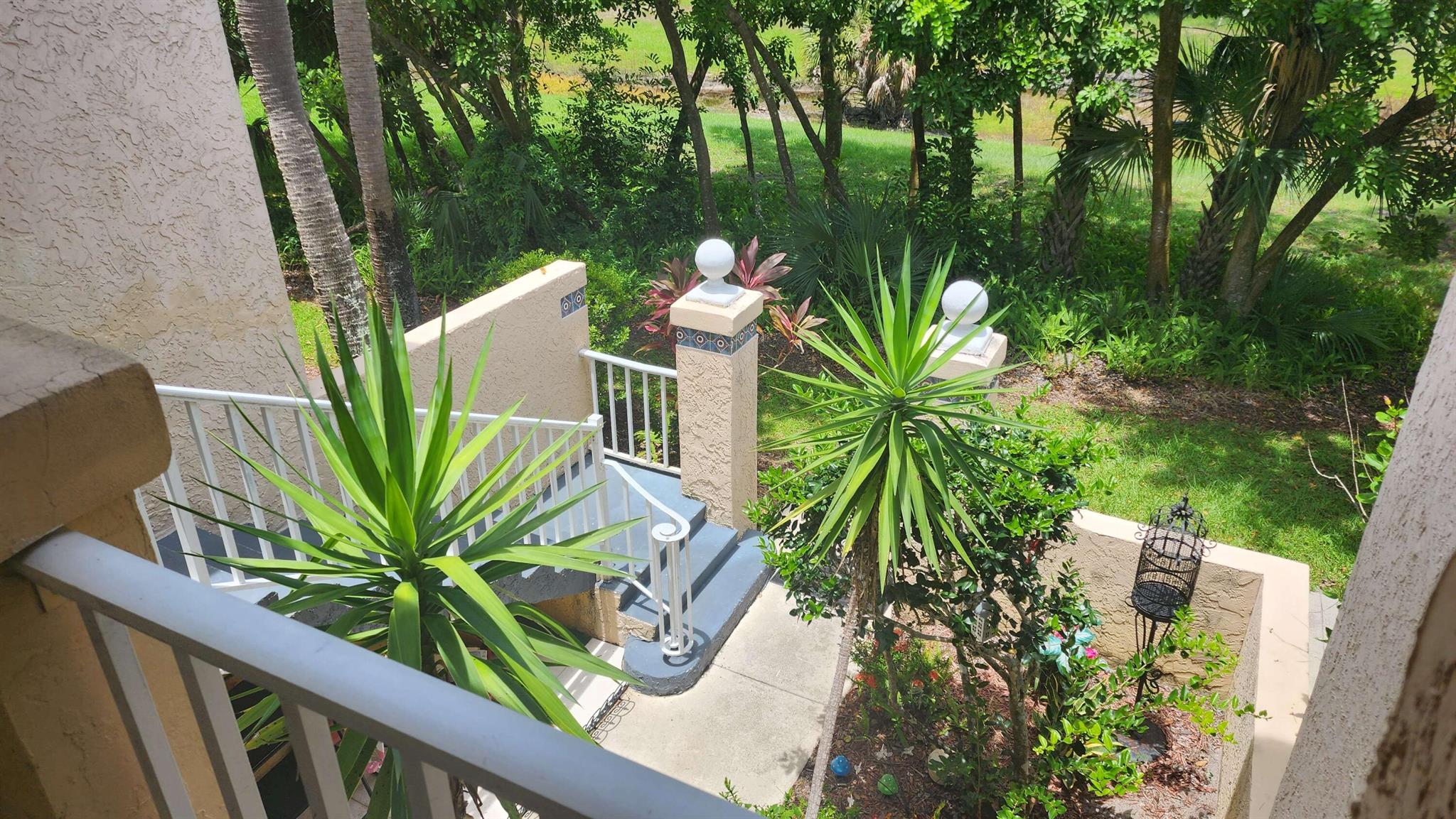 Homes for sale in Port St Lucie, FL | 1610 Se Green Acres Circle #Q-202, Port St Lucie, FL 34952 | MLS# R11111528