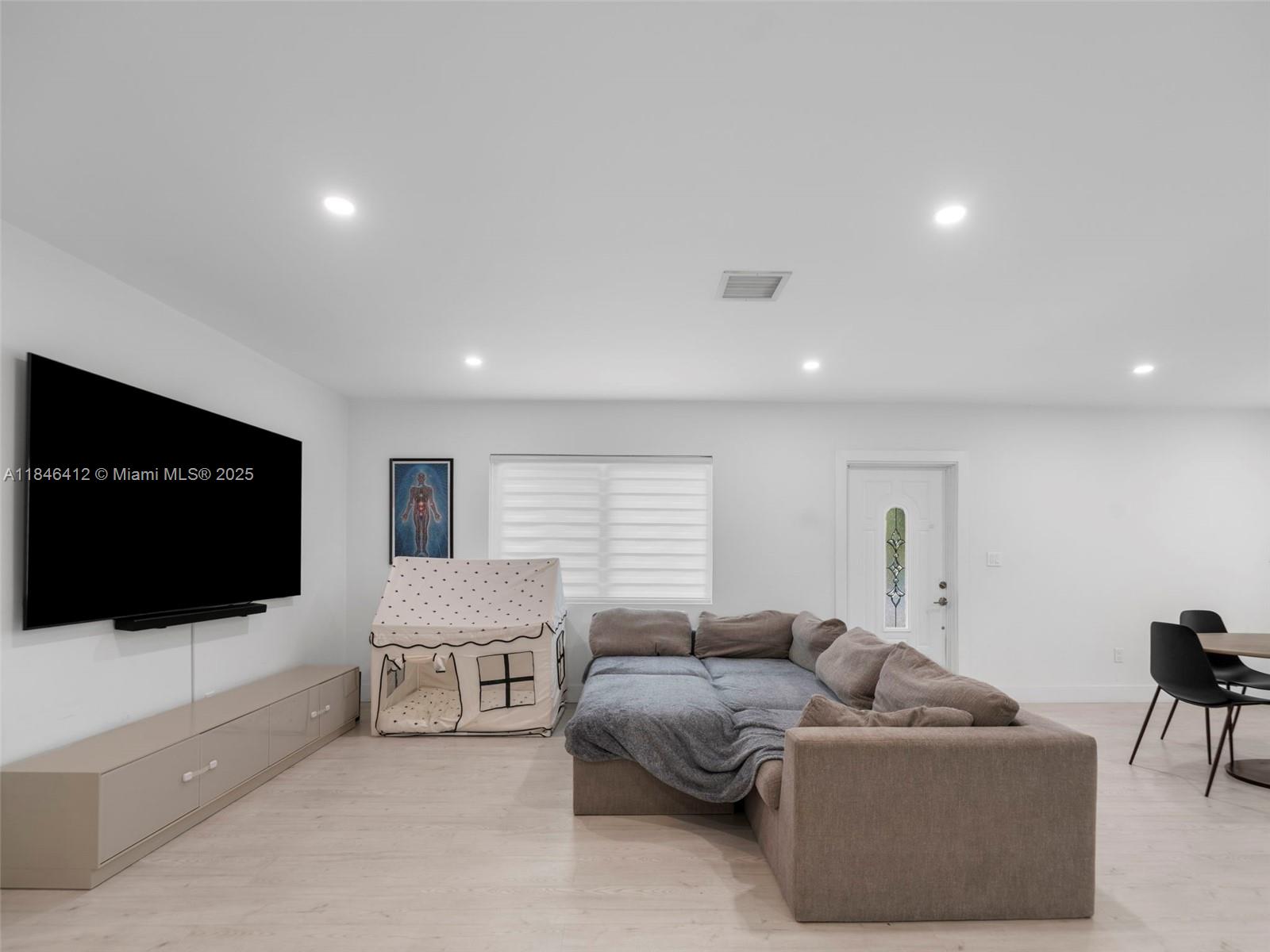 Homes for sale in Miami, FL | 5203 Sw 128th Pl, Miami, FL 33175 | MLS# A11846412