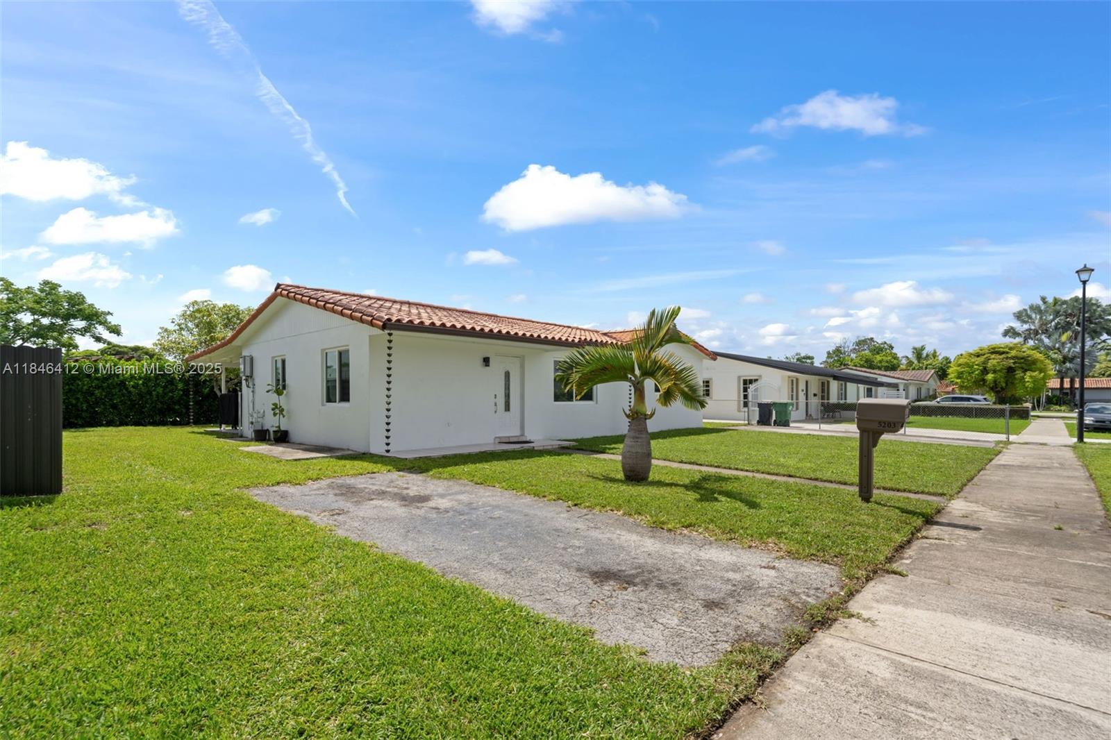 Homes for sale in Miami, FL | 5203 Sw 128th Pl, Miami, FL 33175 | MLS# A11846412