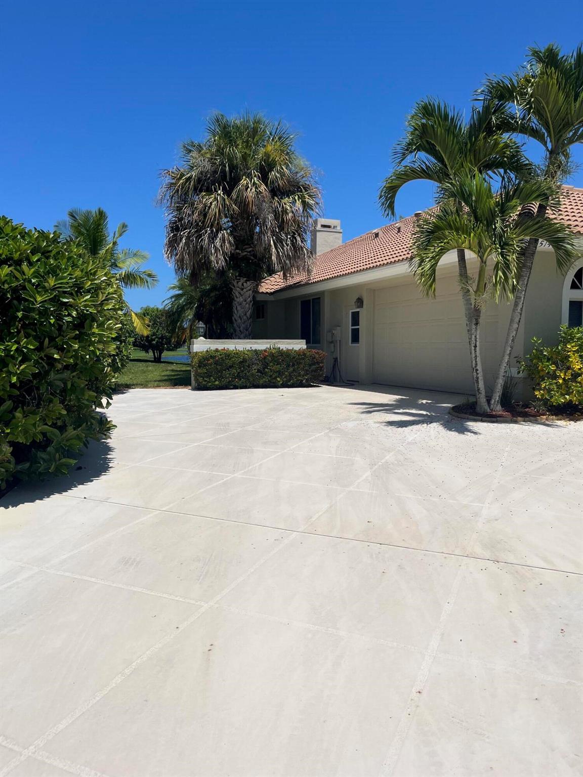 Homes for sale in Hobe Sound, FL | 5148 Se Lost Lake Way, Hobe Sound, FL 33455 | MLS# R11111609