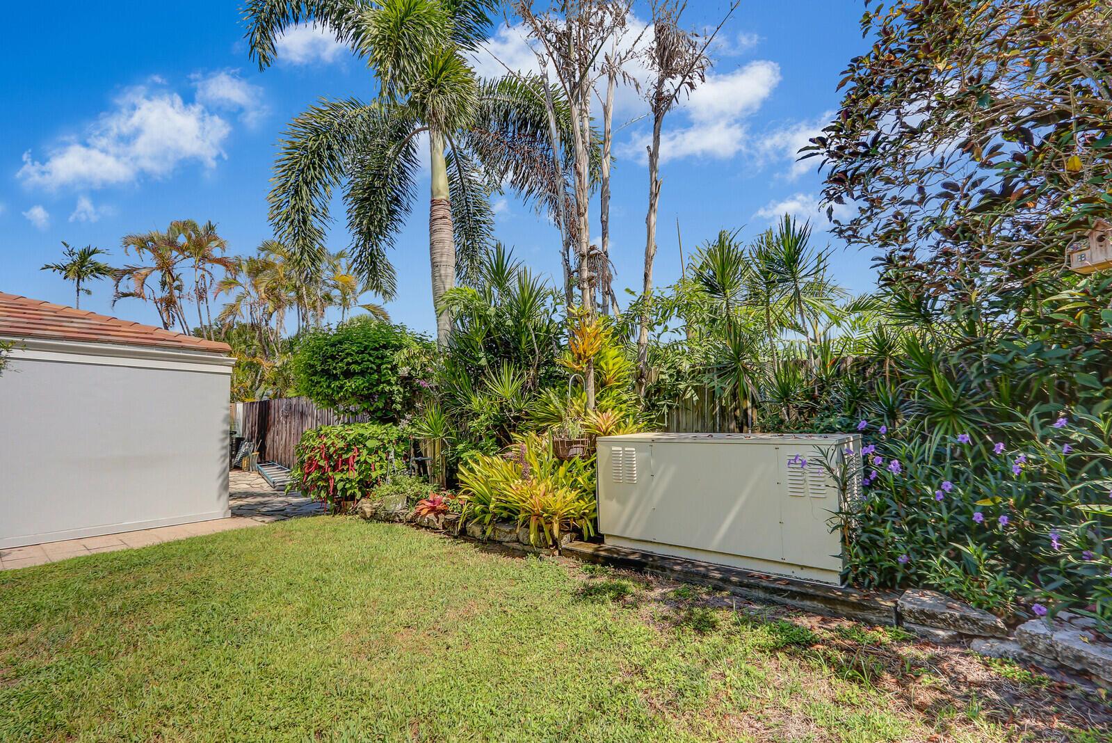 Homes for sale in Palm Beach Gardens, FL | 10046 Dahlia Avenue, Palm Beach Gardens, FL 33410 | MLS# R11111642