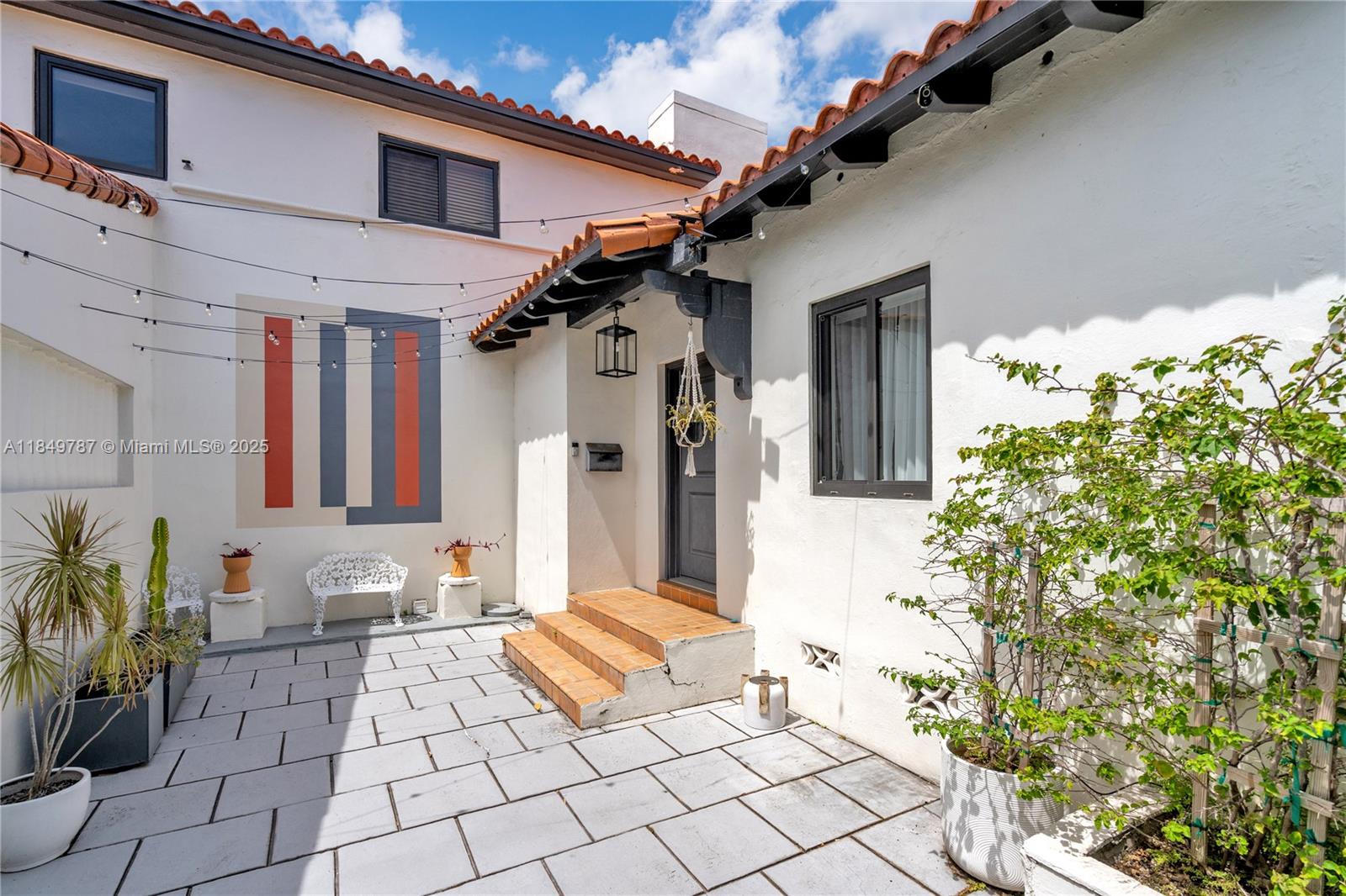 Homes for sale in Miami Shores, FL | 541 Ne 105th St, Miami Shores, FL 33138 | MLS# A11849787