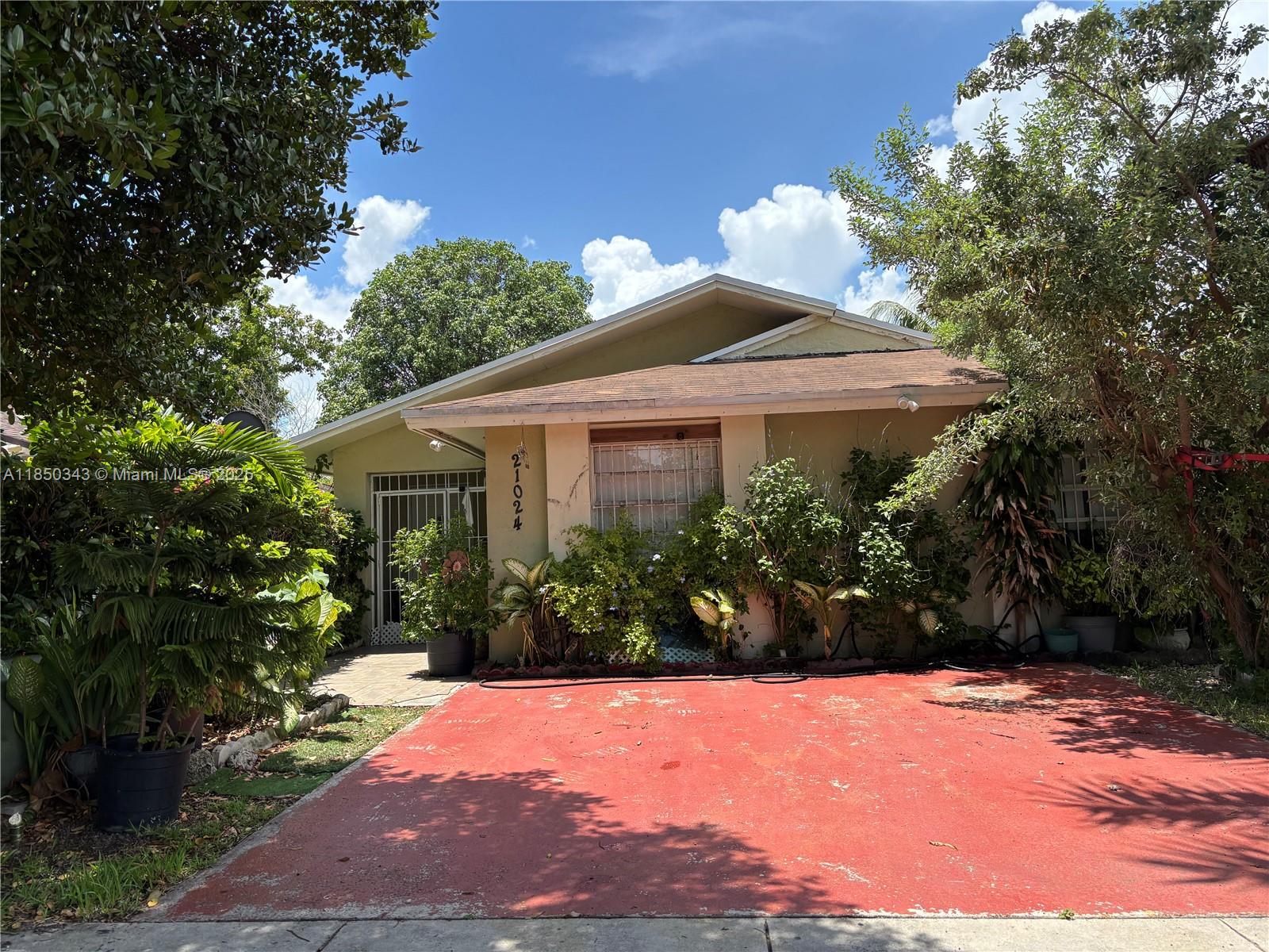 Strawberry Field Sub