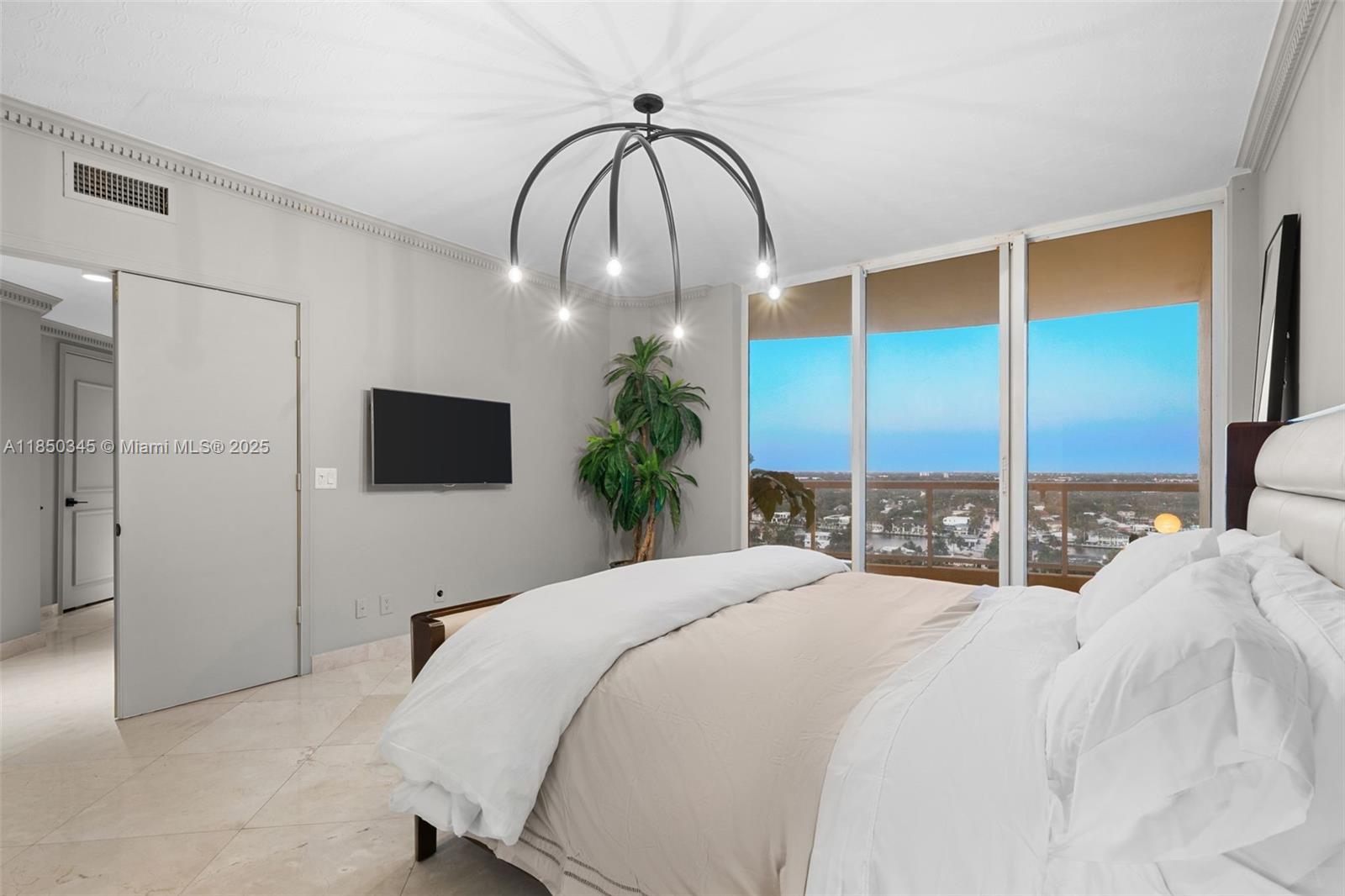 2100 N Ocean Blvd #18D, Fort Lauderdale FL 33305