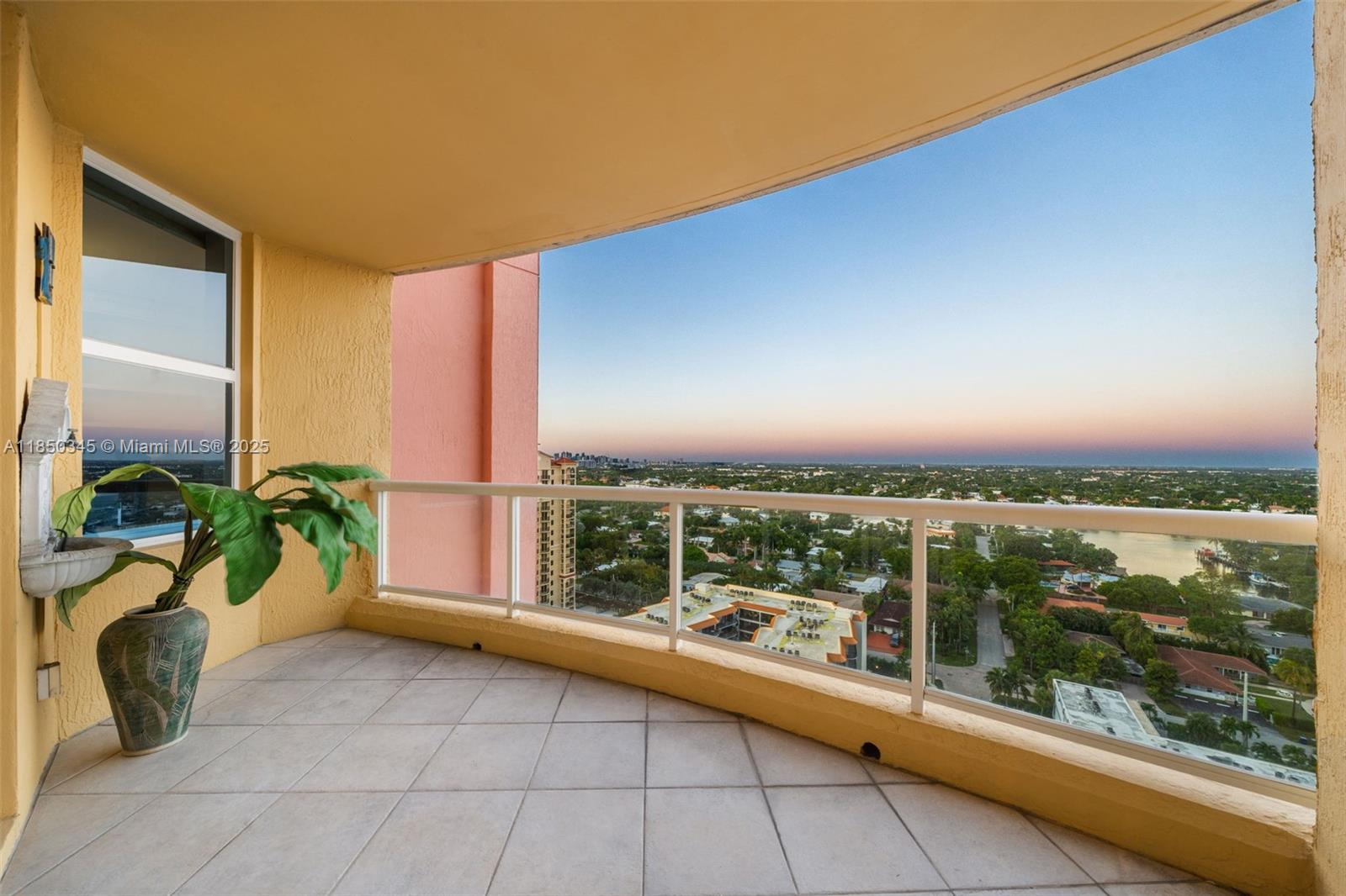 2100 N Ocean Blvd #18D, Fort Lauderdale FL 33305