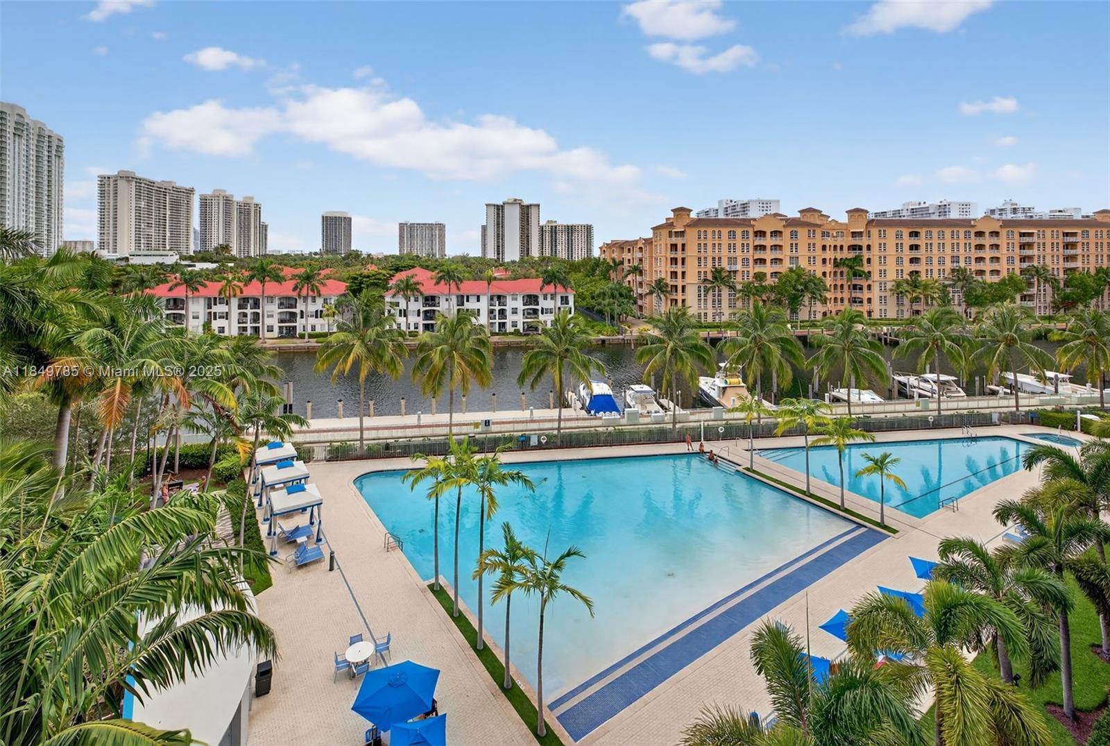 2950 NE 188th St #446, Aventura FL 33180