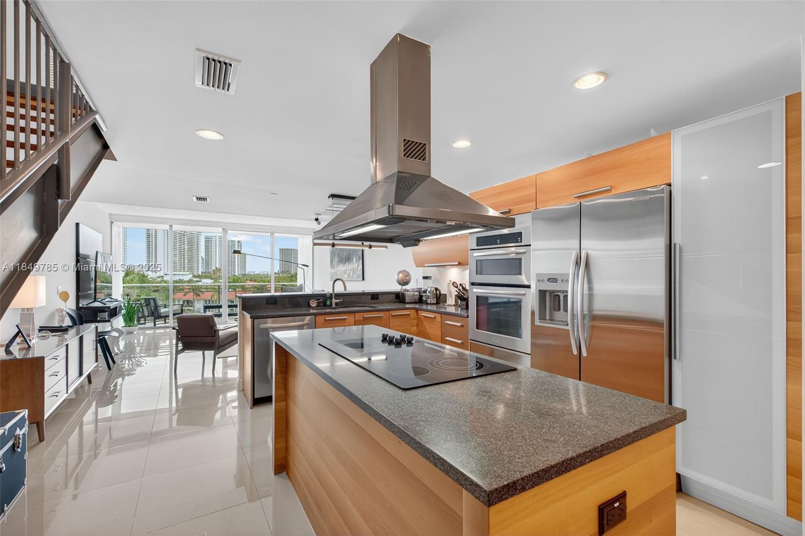 2950 NE 188th St #446, Aventura FL 33180