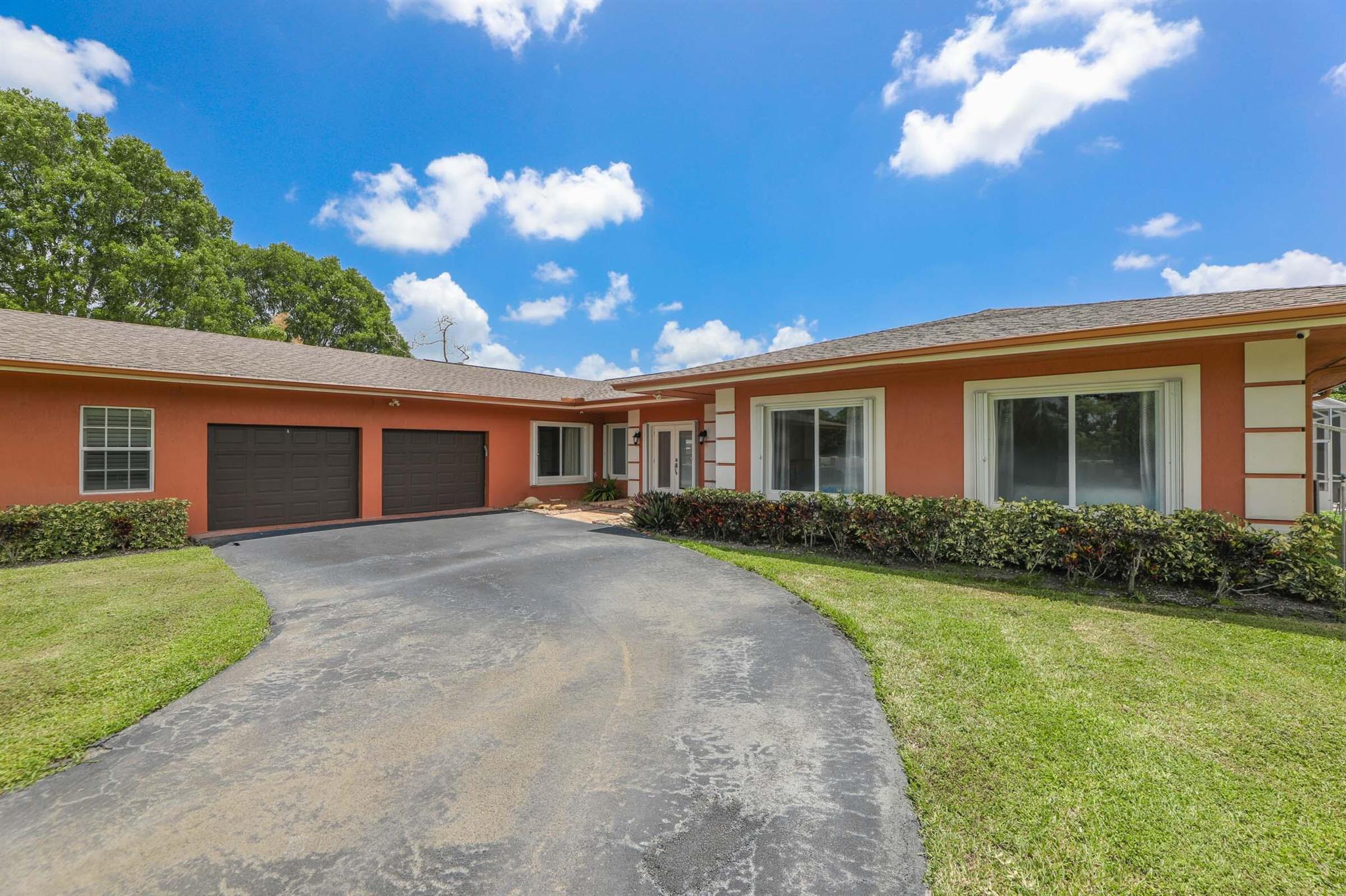 Homes for sale in Parkland, FL | 7600 Nw 82Nd Terrace, Parkland, FL 33067 | MLS# R11111981