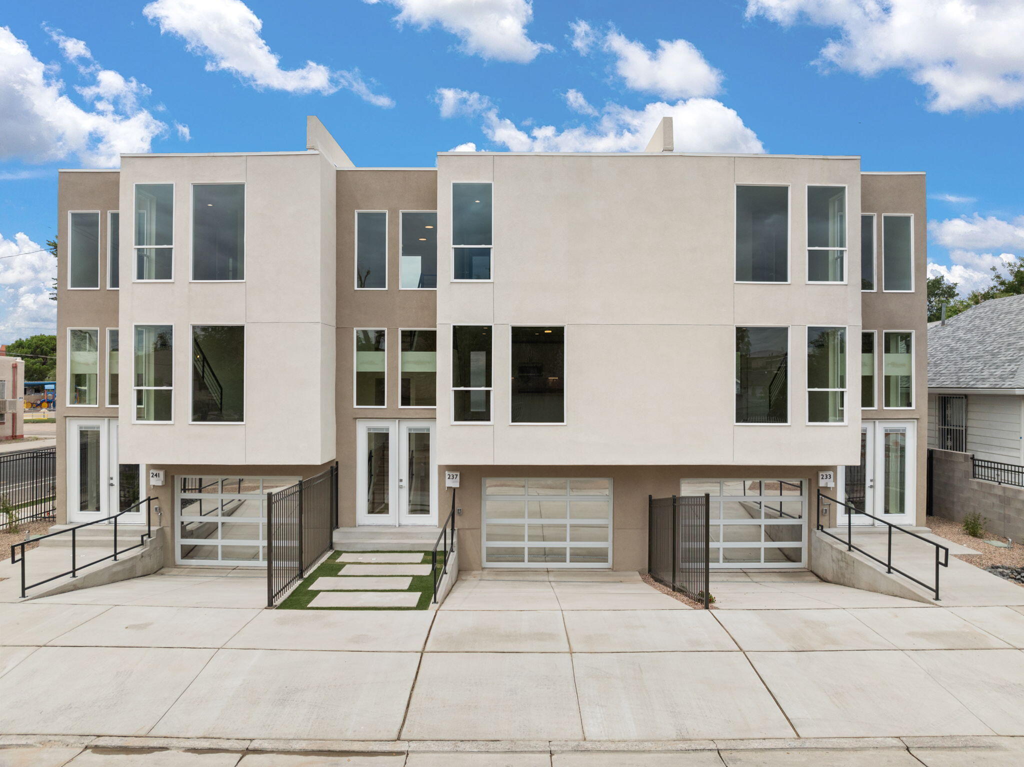 Homes for sale in Albuquerque, NM | 233 Stover Ave Sw, Albuquerque, NM 87102 | MLS# 1088822