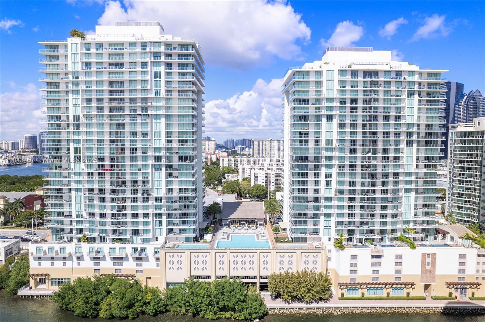 Condo for Sale in Sunny Isles Beach, FL