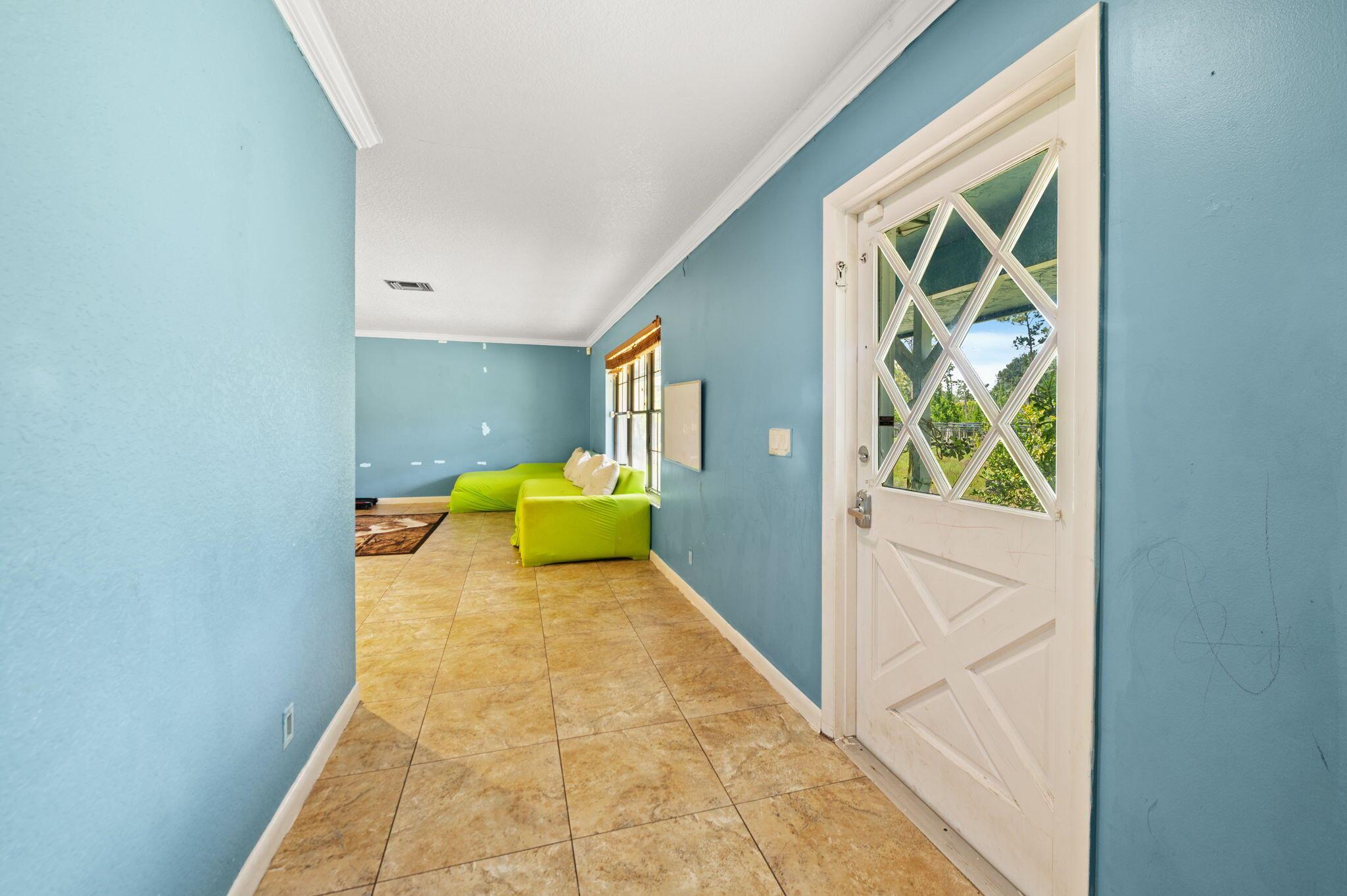 Homes for sale in Loxahatchee Groves, FL | 2587 E Road, Loxahatchee Groves, FL 33470 | MLS# R11112180