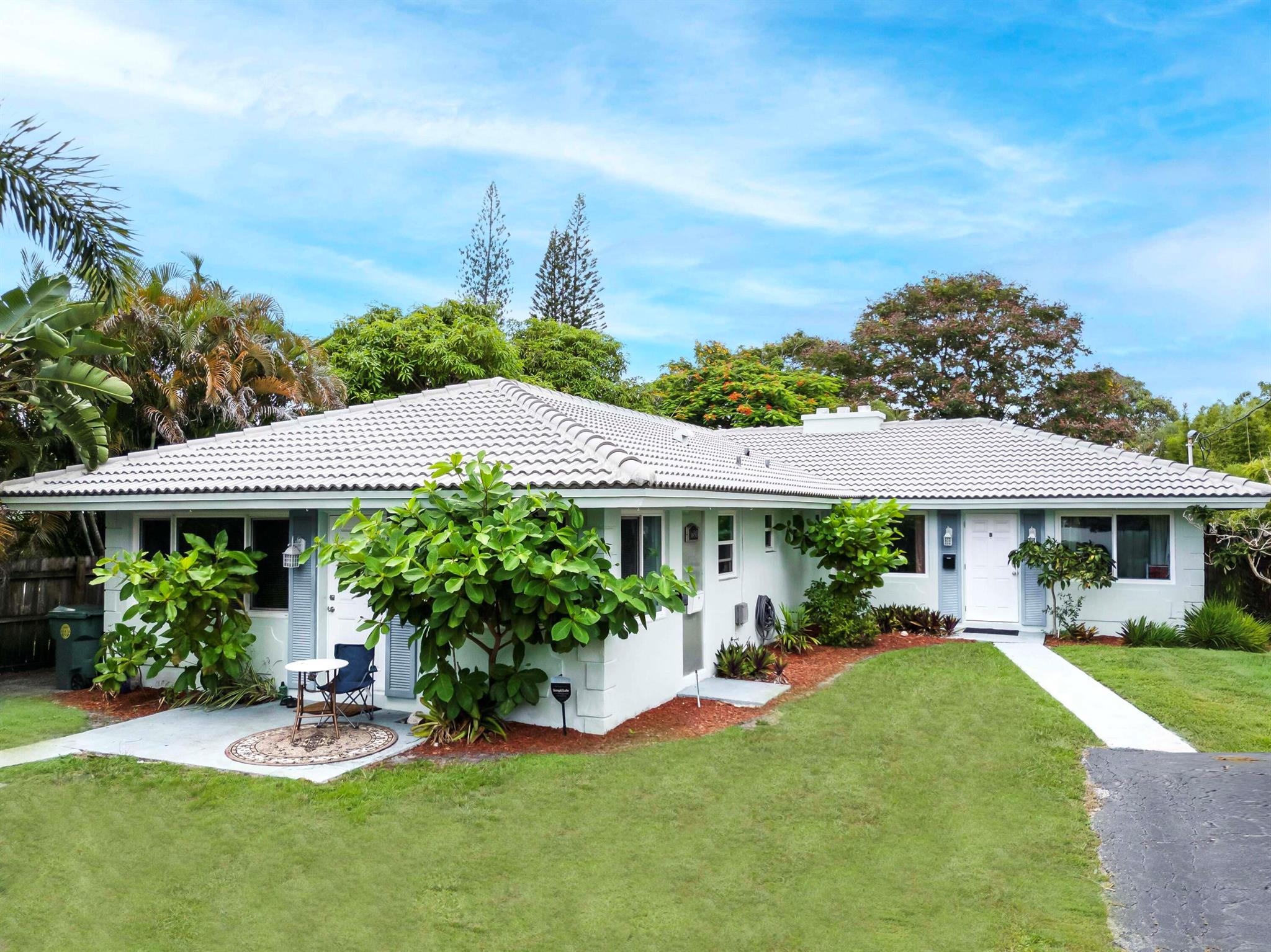 Homes for sale in Oakland Park, FL | 1680 Ne 34th Lane, Oakland Park, FL 33334 | MLS# R11112168