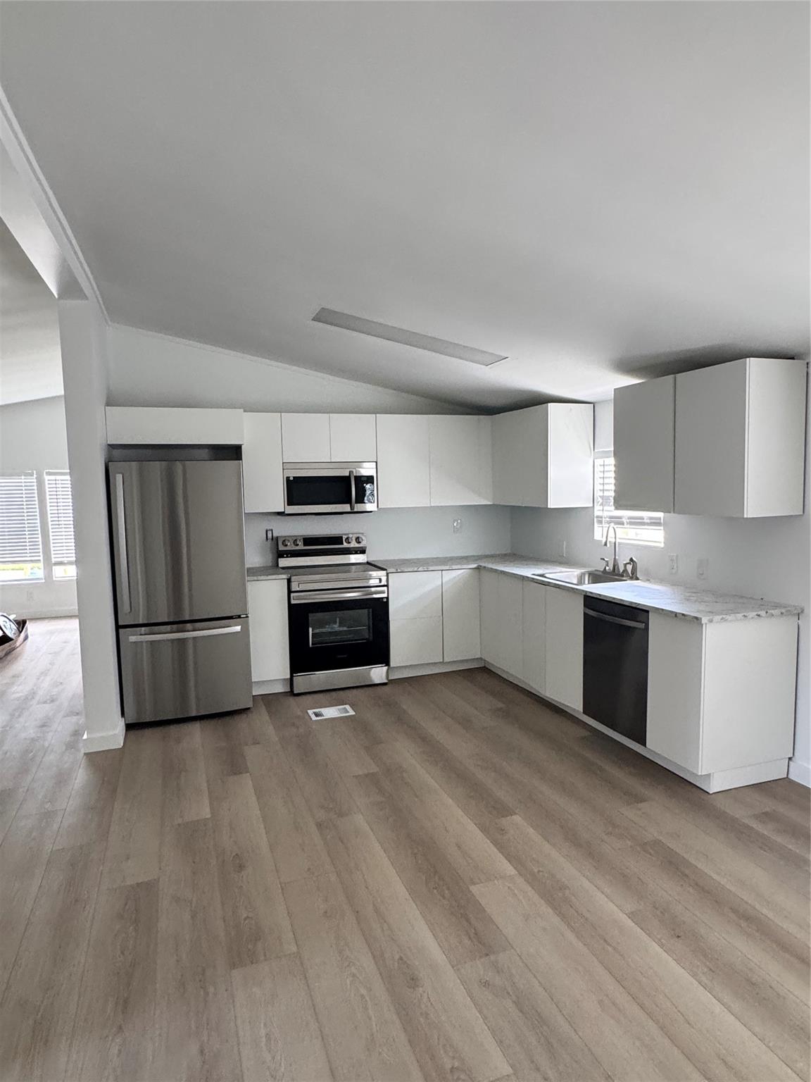 Homes for sale in Pembroke Pines, FL | 21850 Nw 7Th Ct, Pembroke Pines, FL 33029 | MLS# F10518234