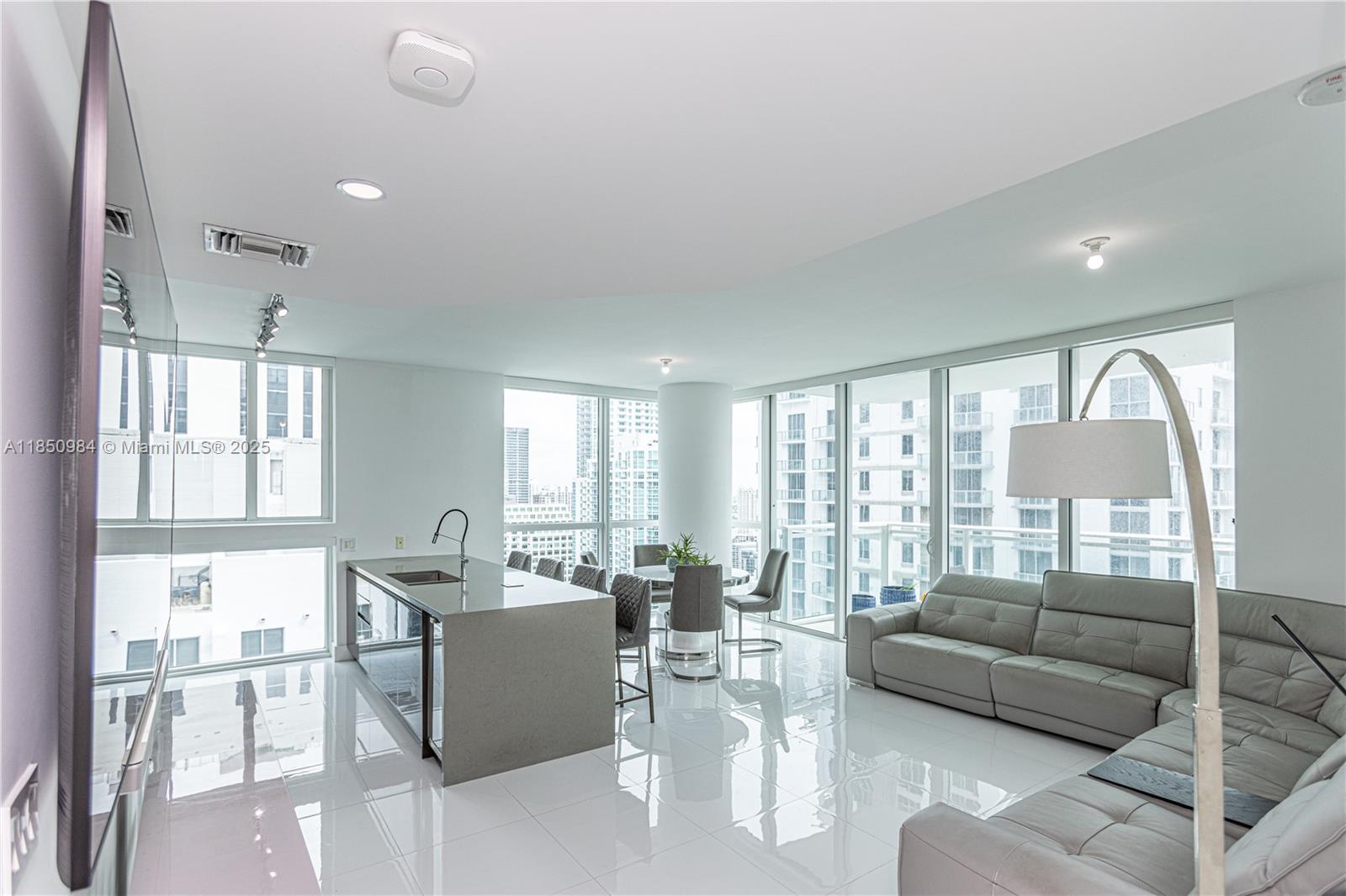 The Bondo (1080 Brickell)