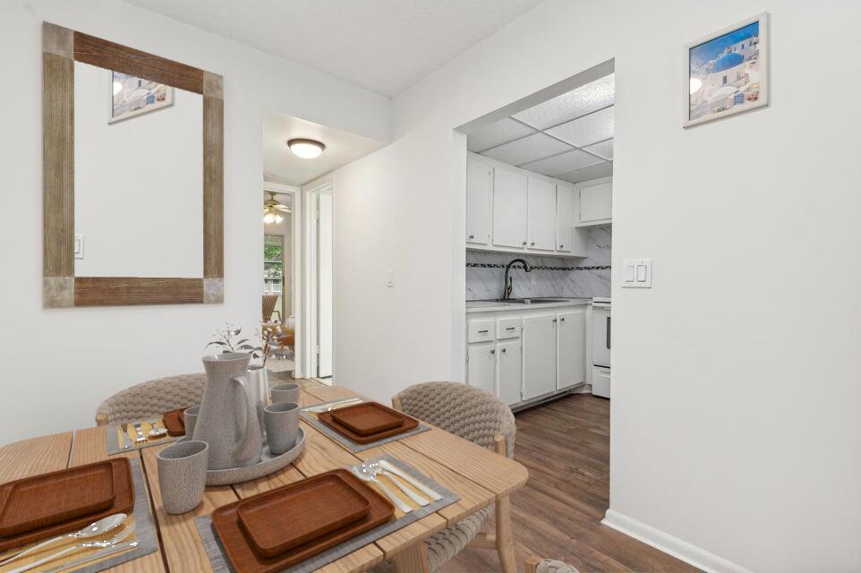 Homes for sale in Deerfield Beach, FL | 98 Ventnor E E #98, Deerfield Beach, FL 33442 | MLS# R11112258