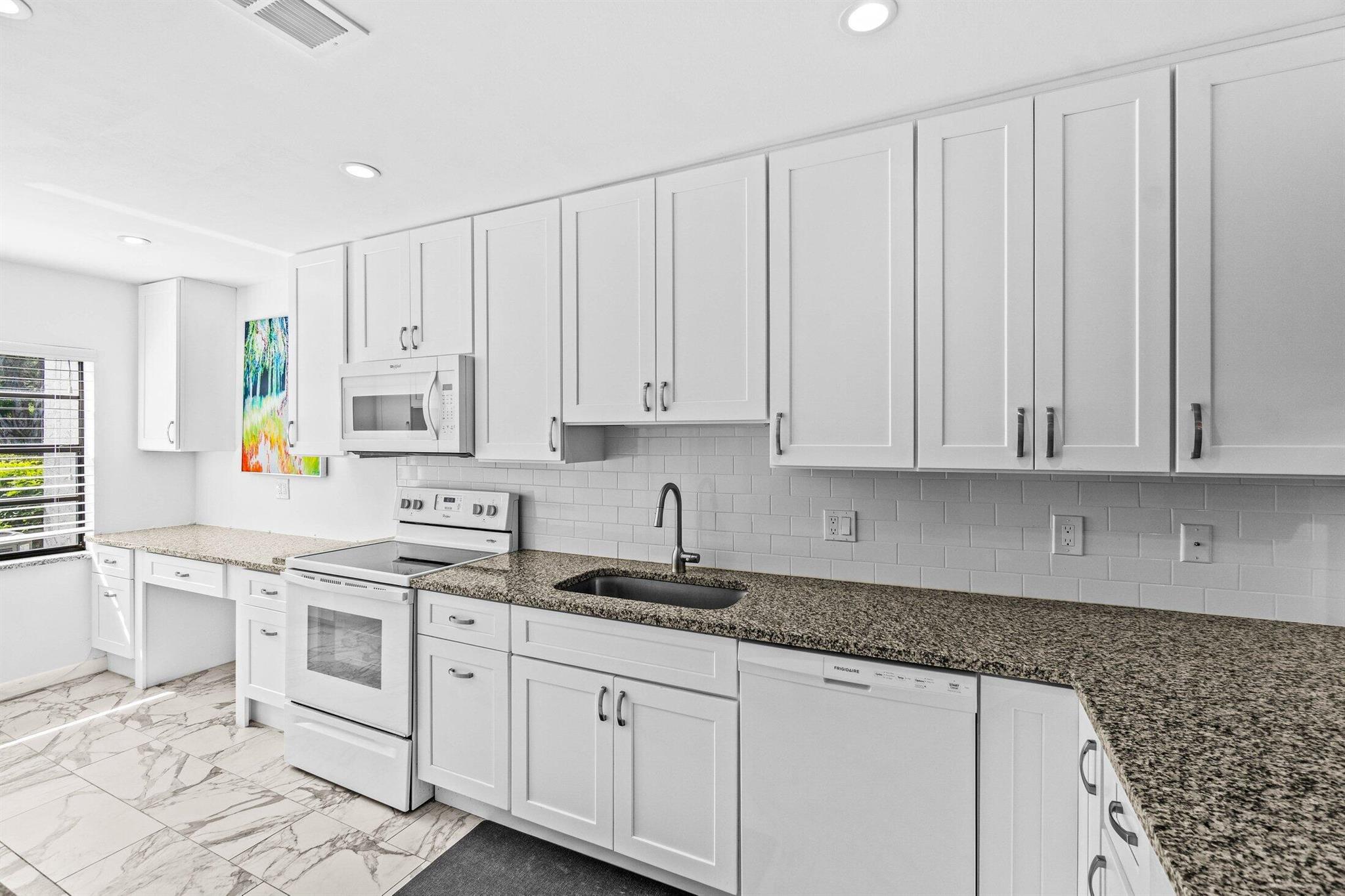 Homes for sale in Boynton Beach, FL | 34 Southport Lane #E, Boynton Beach, FL 33436 | MLS# R11112264