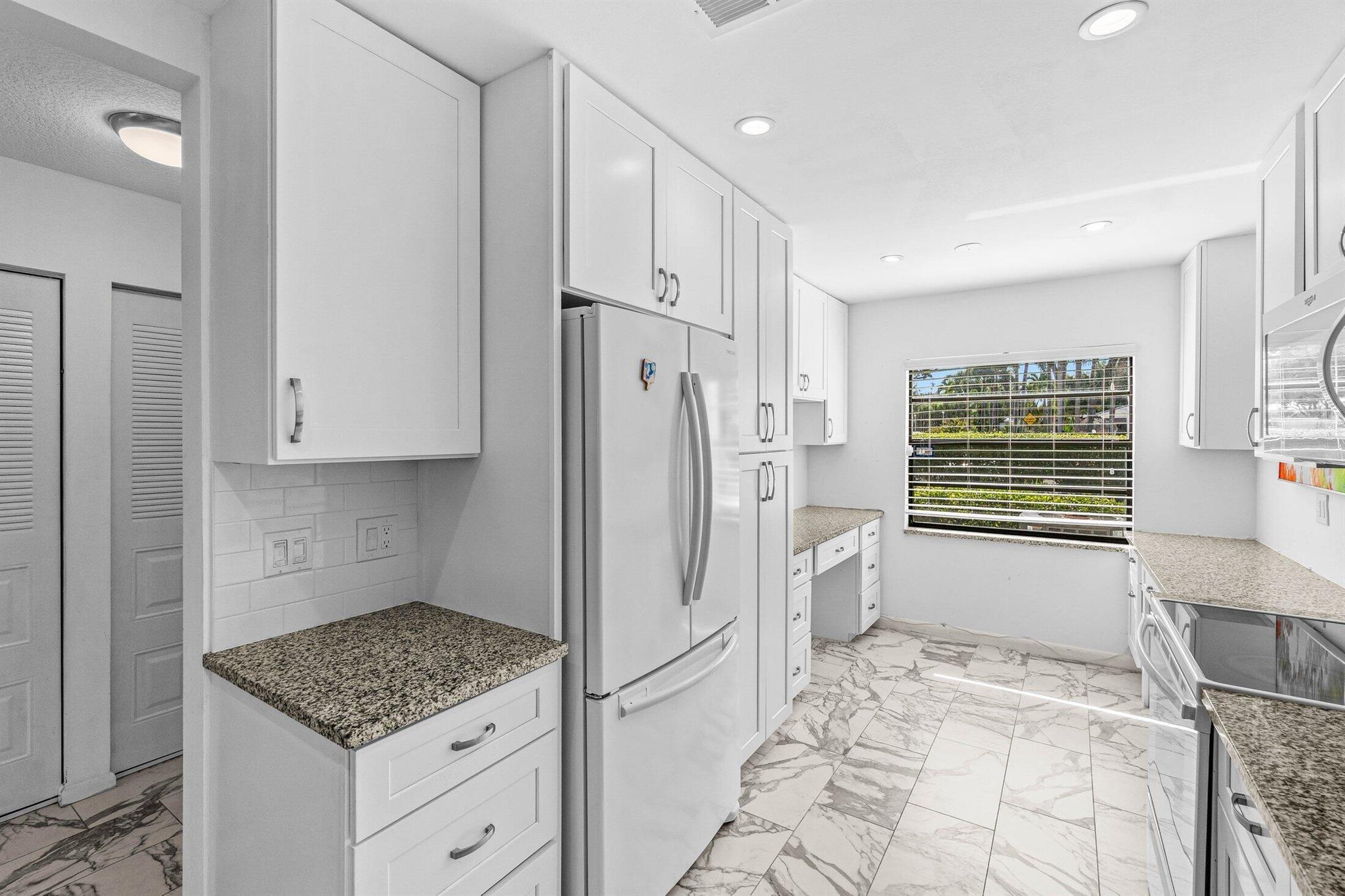 Homes for sale in Boynton Beach, FL | 34 Southport Lane #E, Boynton Beach, FL 33436 | MLS# R11112264