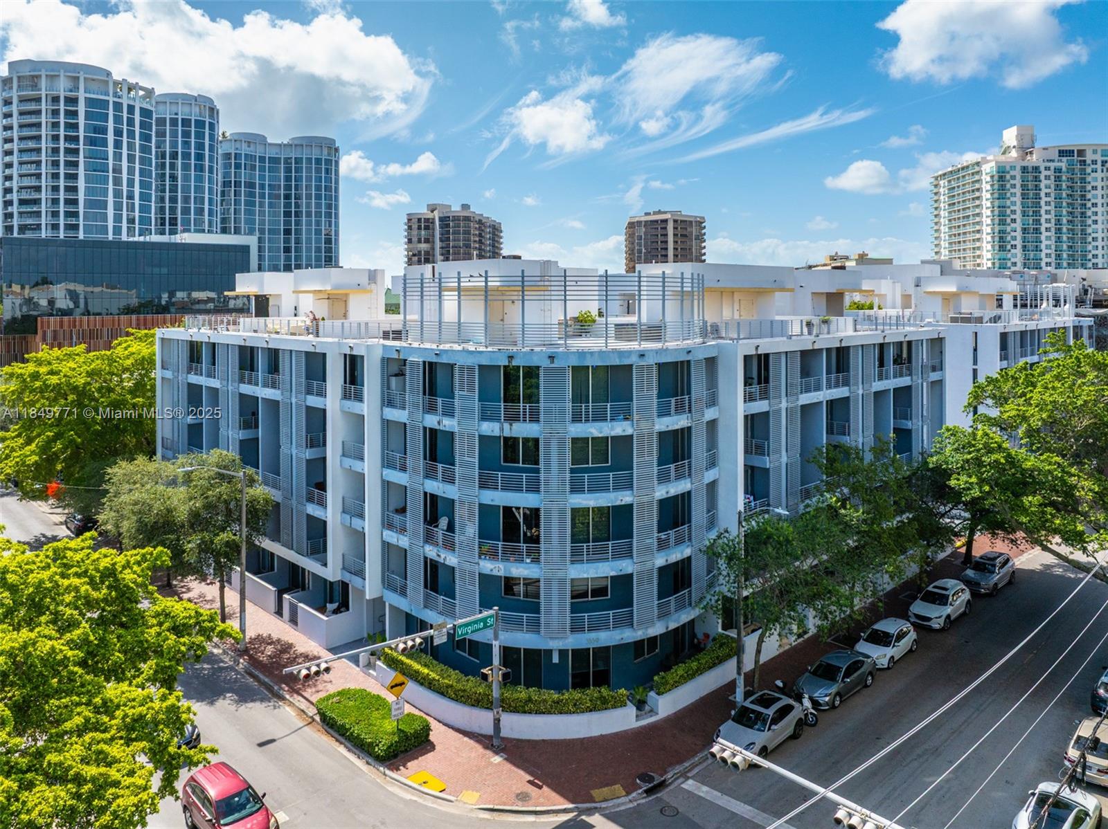 3339 Virginia St 306