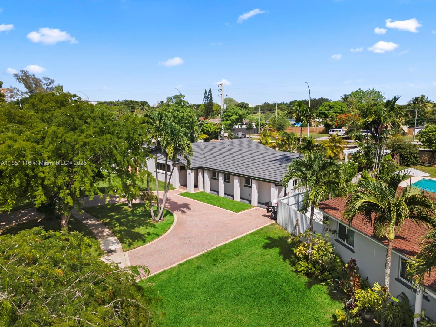 Homes for sale in North Miami Beach, FL | 930 Ne 182Nd Ter, North Miami Beach, FL 33162 | MLS# A11851116