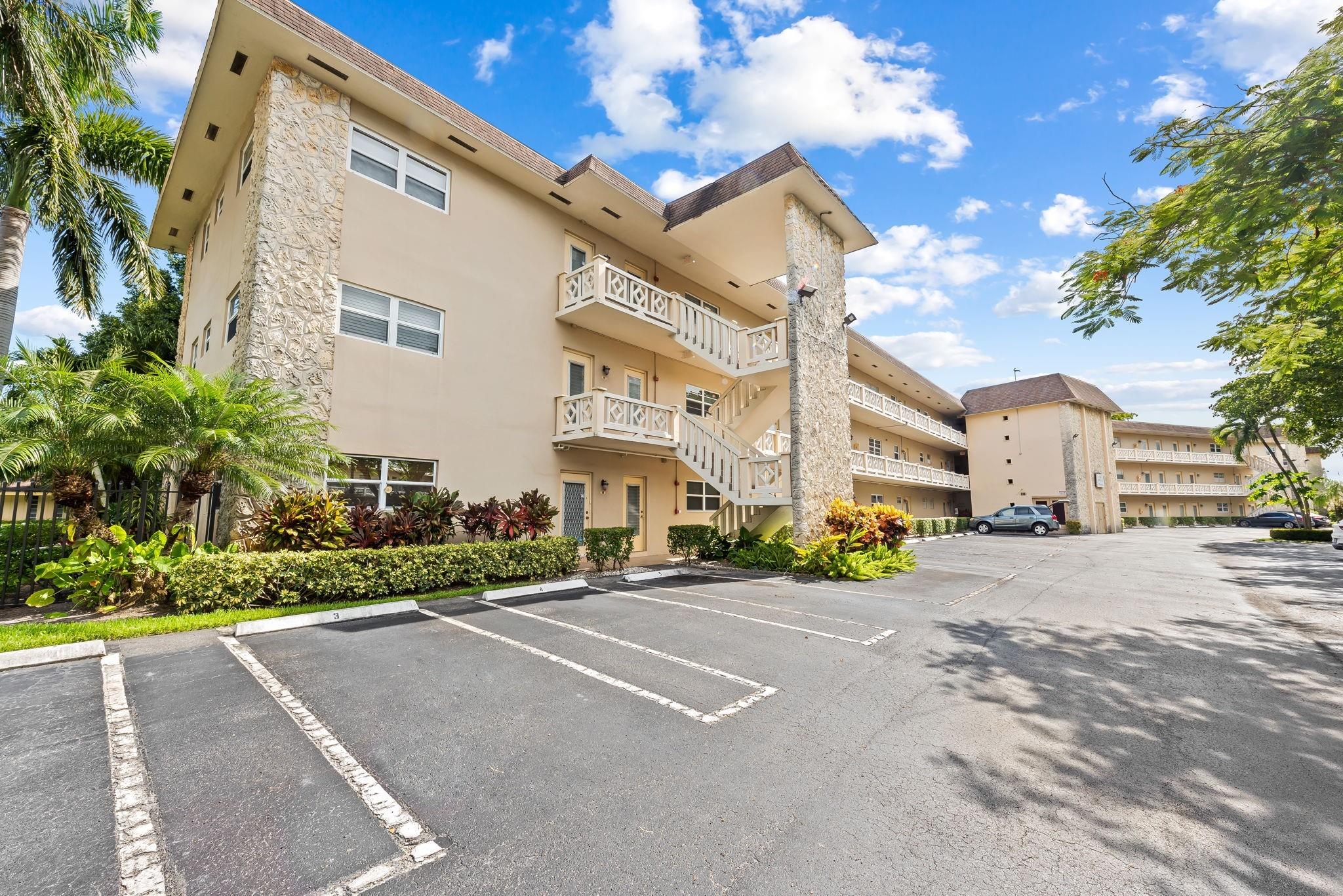 Hawaiian Gardens Ph3